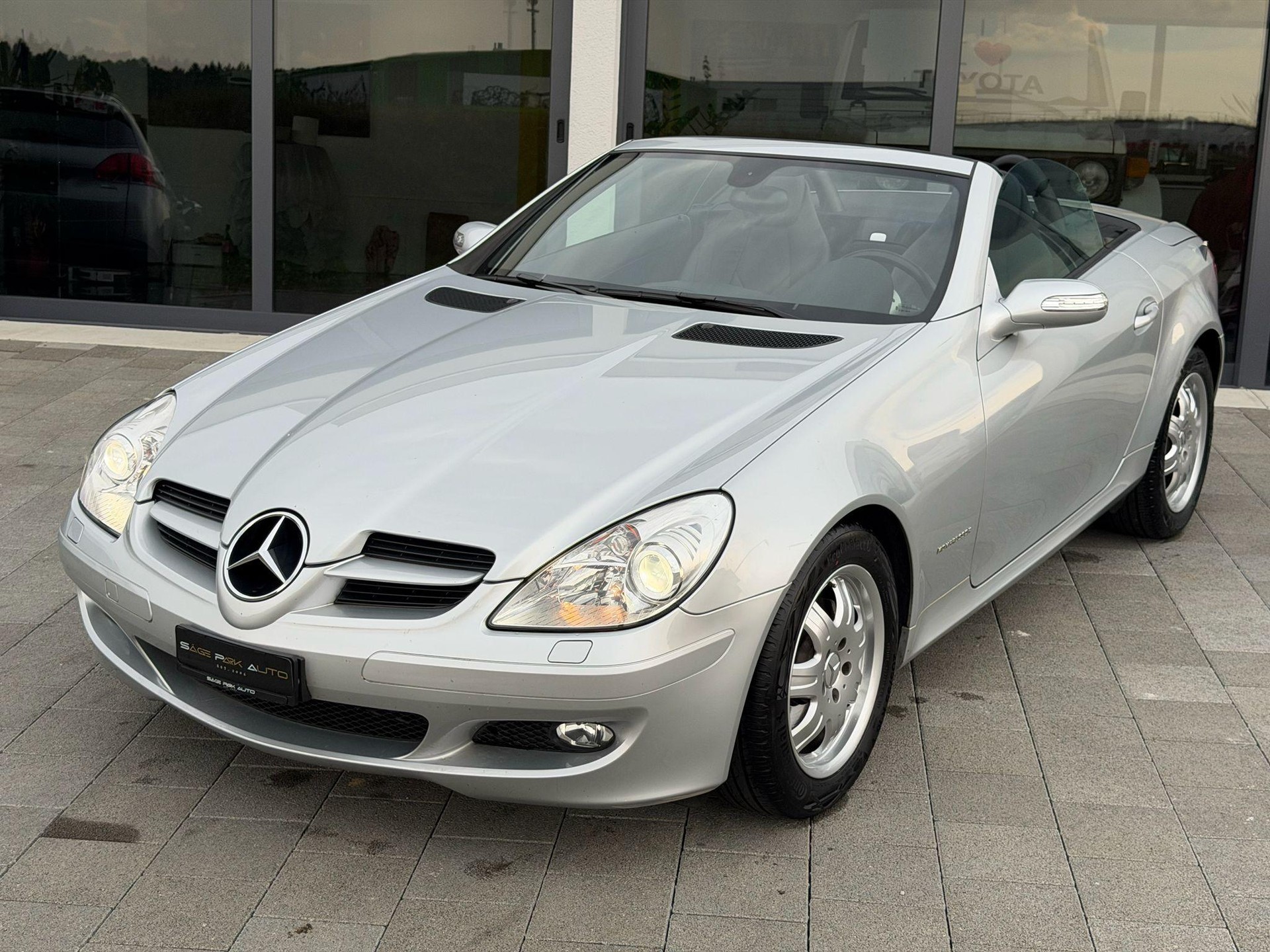MERCEDES-BENZ SLK 200 Kompressor Cabriolet-showroom-element-3