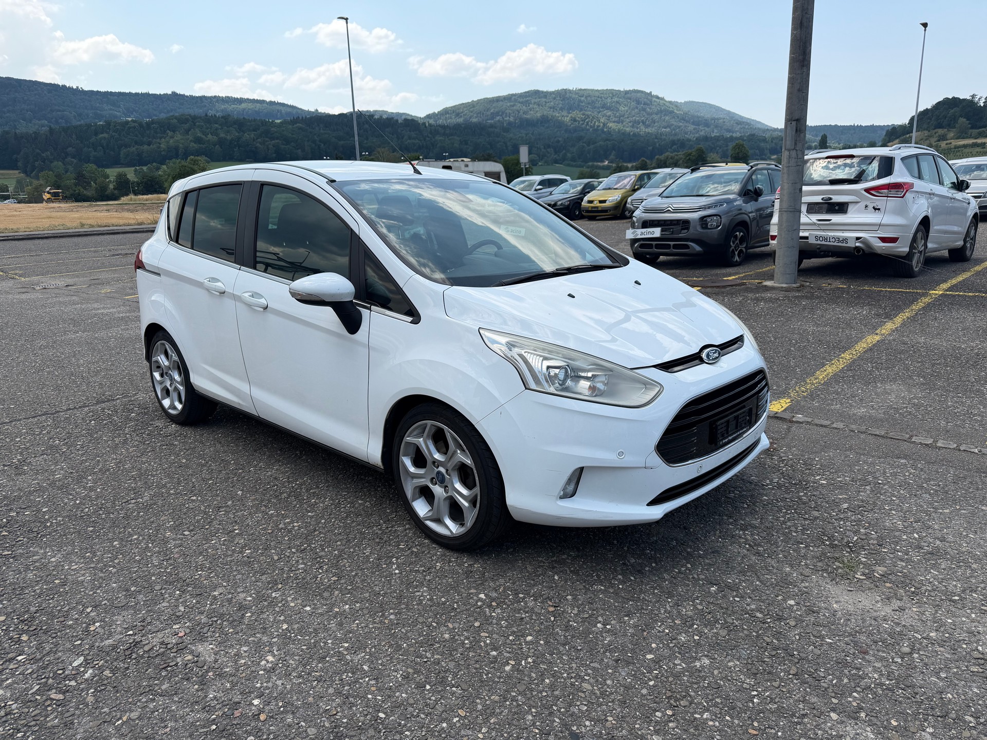 FORD B-Max 1.0 SCTi Titanium-image-1