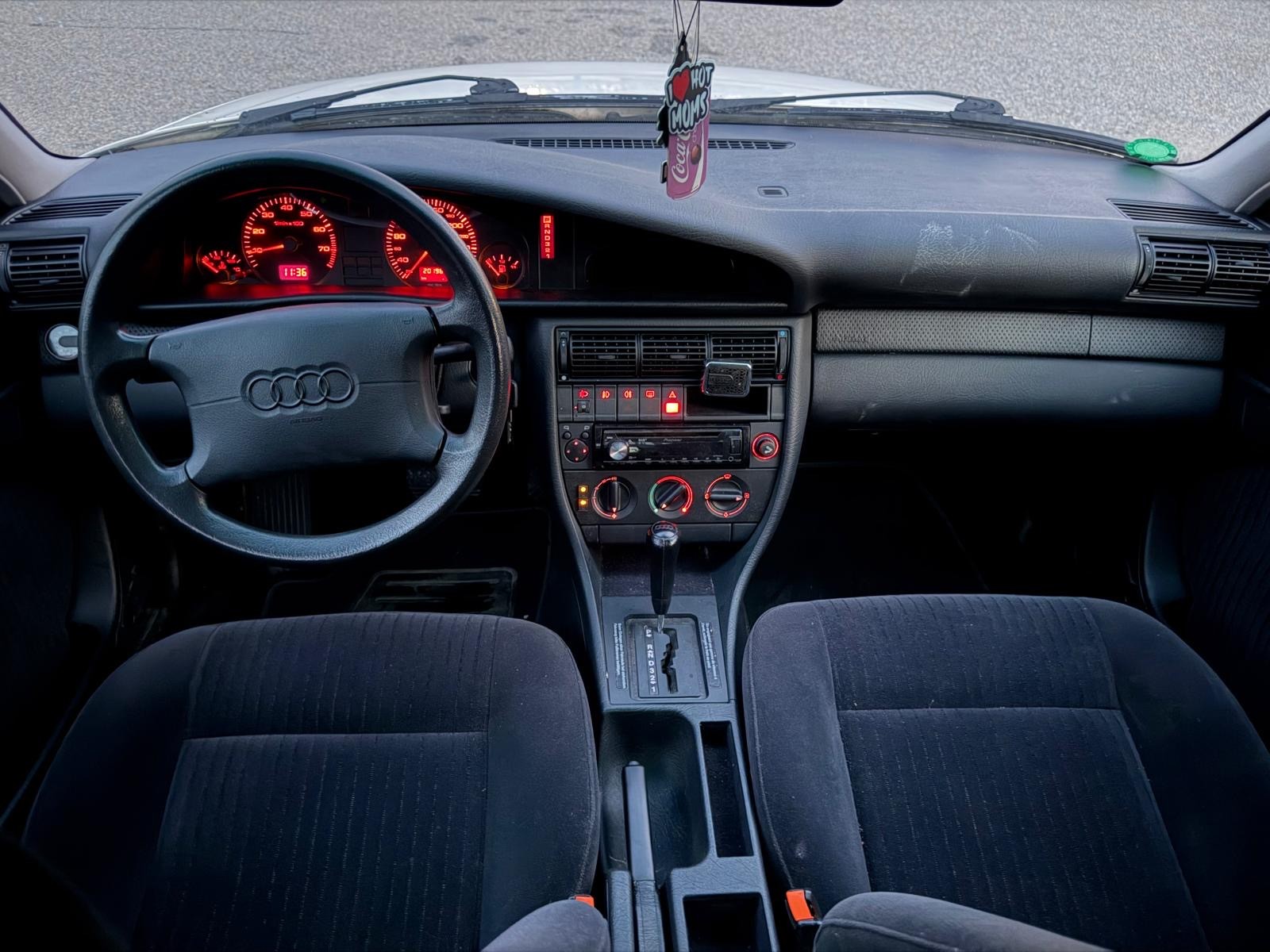 AUDI E-image-8