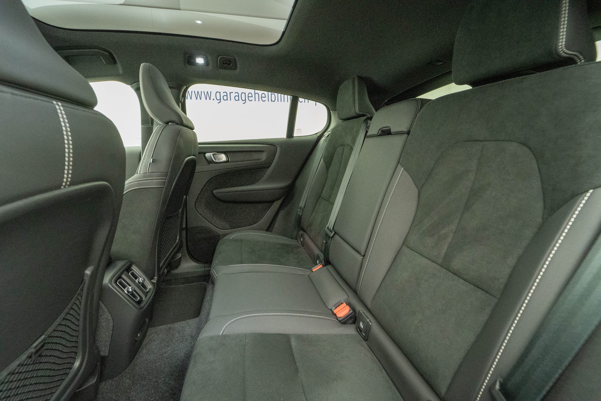 VOLVO C40 P8 Twin Recharge Ultimate AWD-image-8