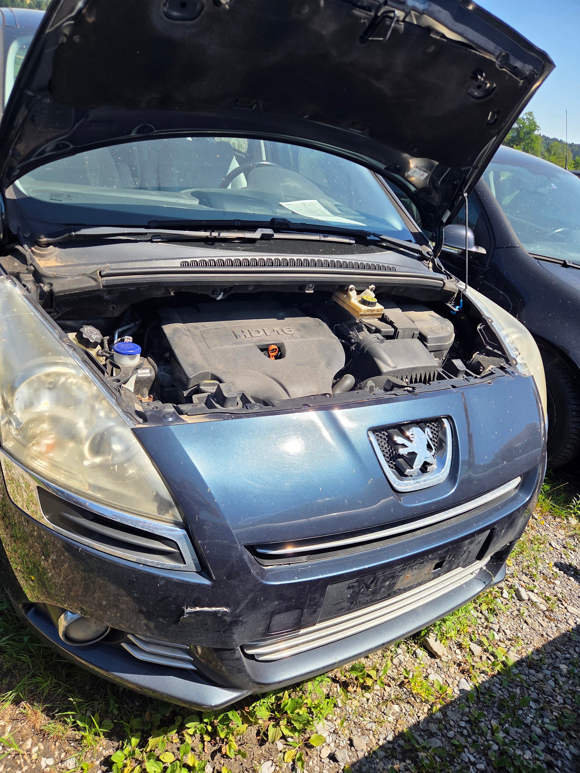 PEUGEOT 5008 2.0 HDI Business-image-9
