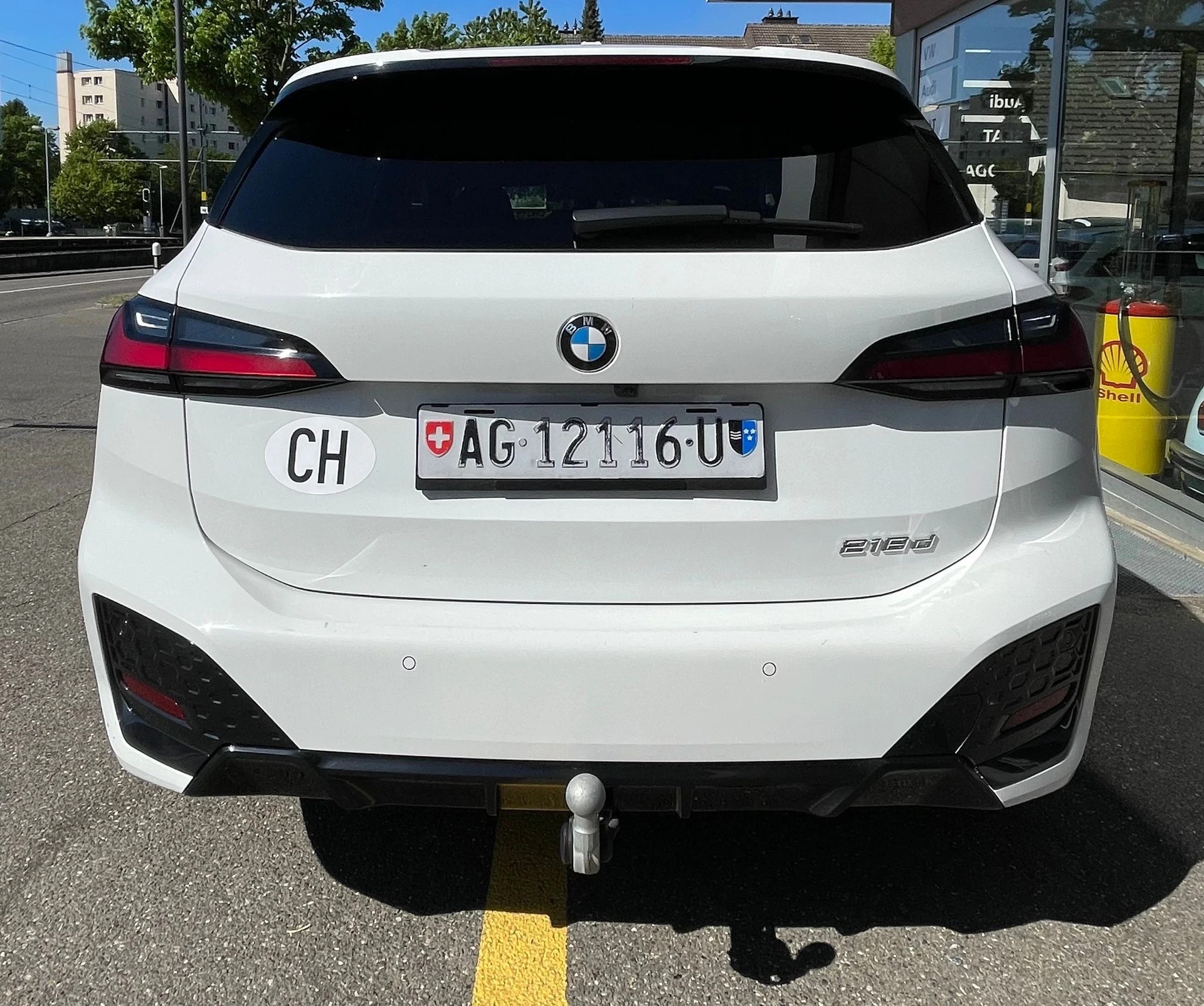 BMW 218d Active Tourer M Sport DKG Top ausgestattet | BMW Garantie | Anhängerkupplung | Driving Assistant Professional-image-4