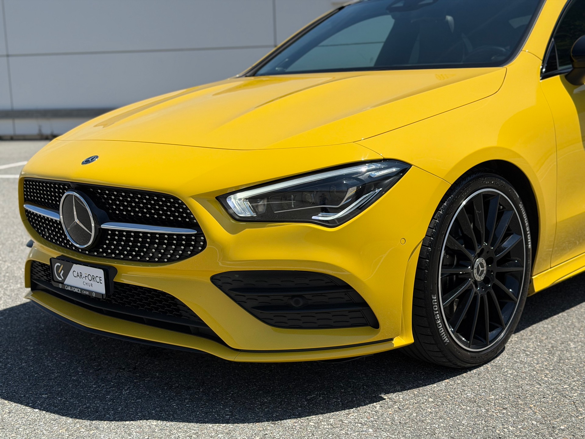 MERCEDES-BENZ CLA 250 4Matic AMG Line 7G-DCT *SONDERLACKIERUNG SUN-YELLOW*-image-9