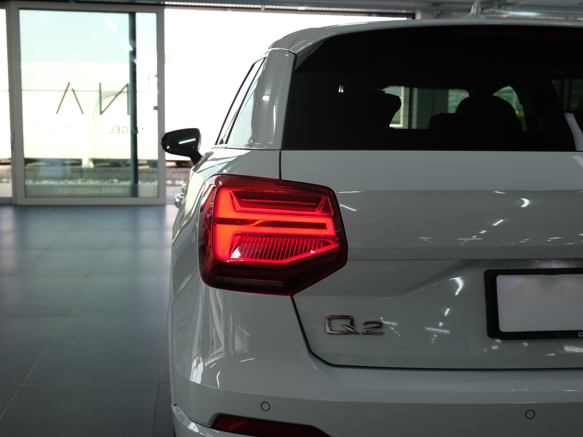 AUDI Q2 2.0 TDI sport S-tronic *S-Line* *Rückfahrkamera* *Leder Paket*-image-8