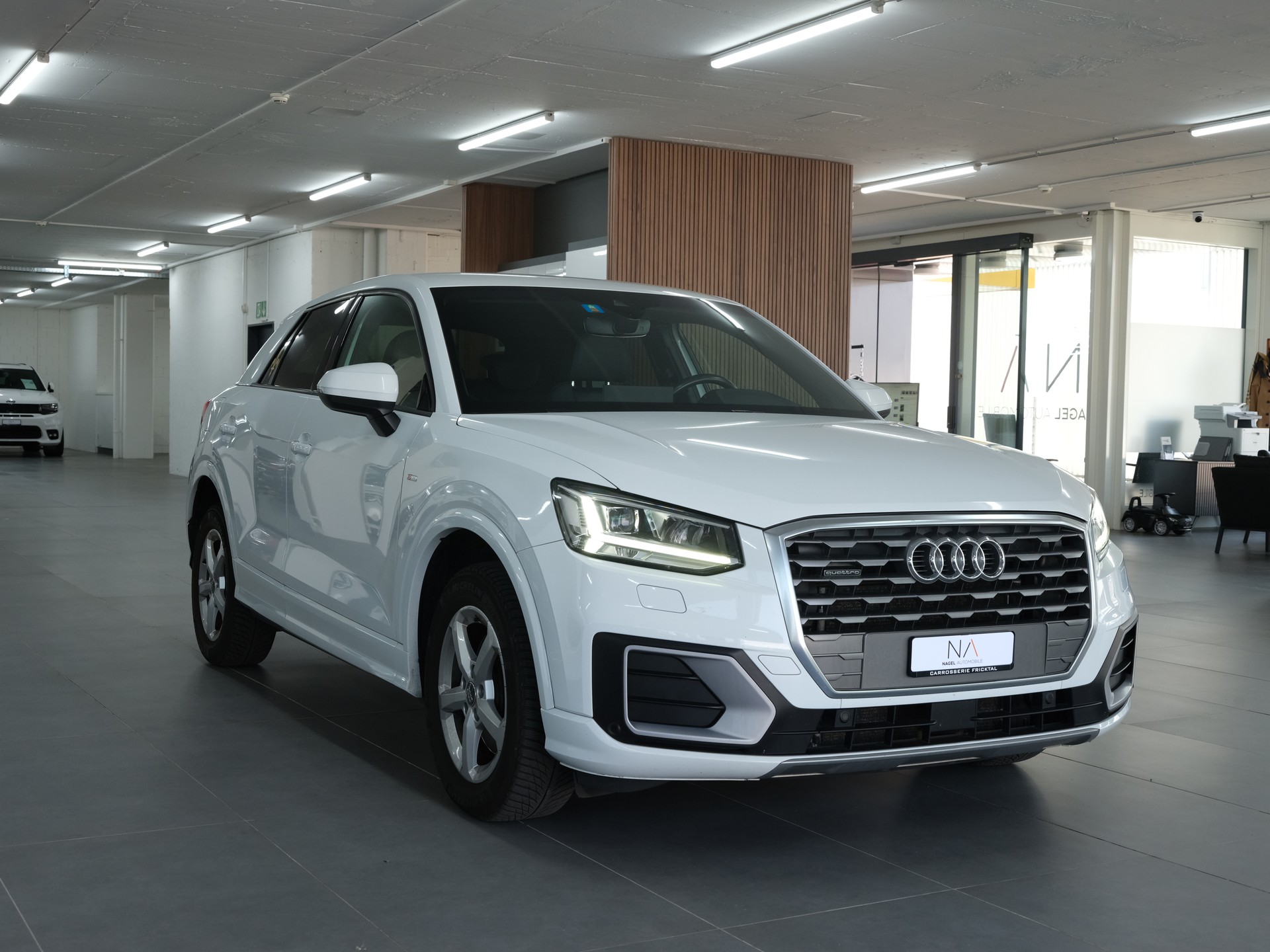 AUDI Q2 2.0 TDI sport S-tronic *S-Line* *Rückfahrkamera* *Leder Paket*-showroom-element-1