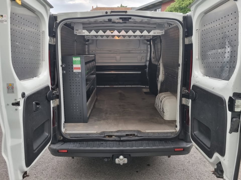 NISSAN NV300 dCi 125 2.9 L2H1 Pro-image-13