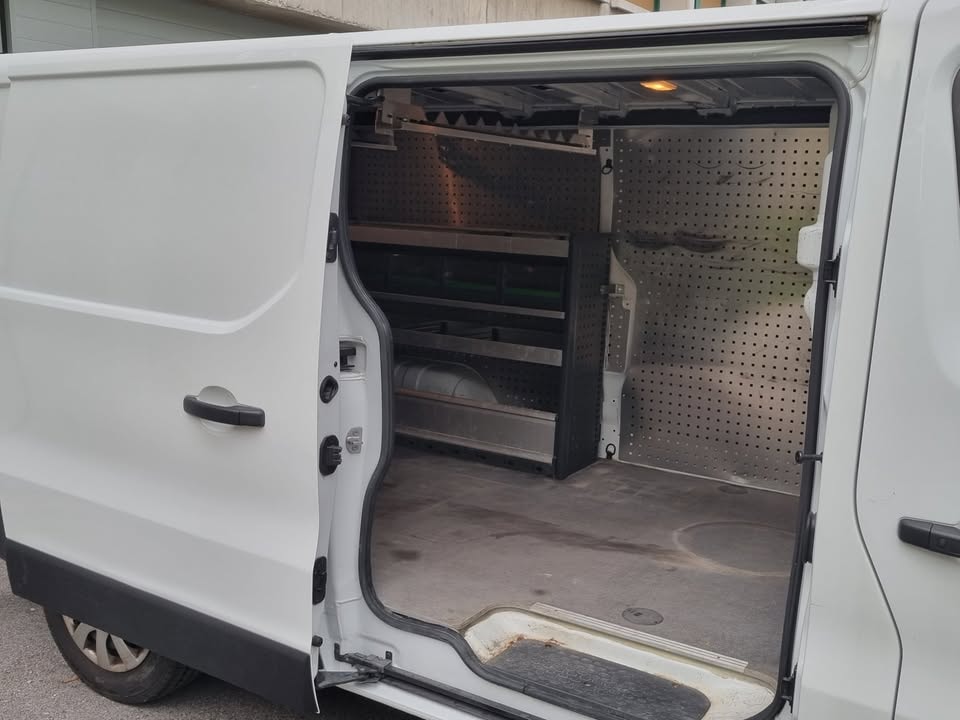 NISSAN NV300 dCi 125 2.9 L2H1 Pro-image-12