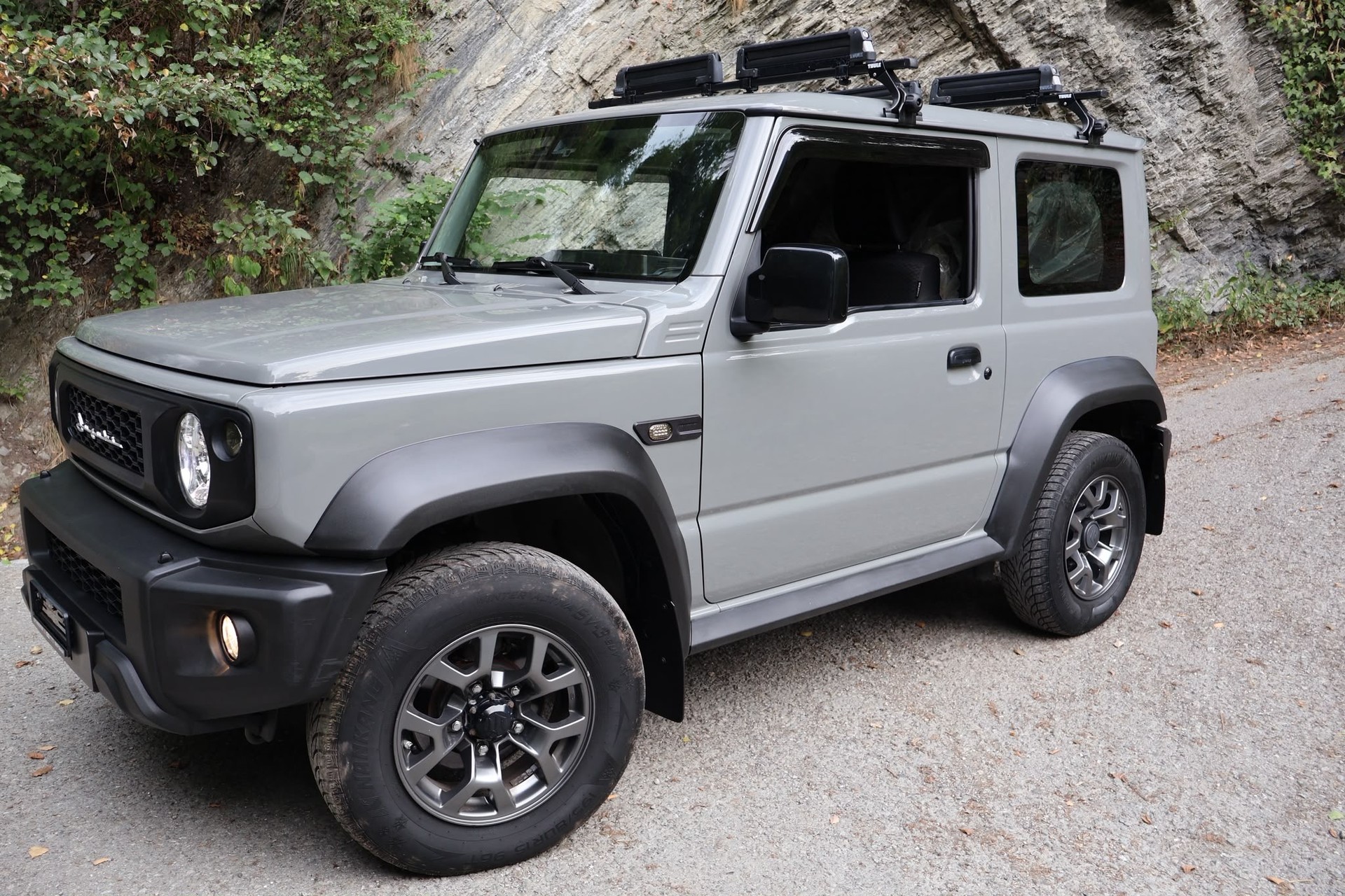 SUZUKI Jimny 1.5 Compact+ 4x4-showroom-element-3