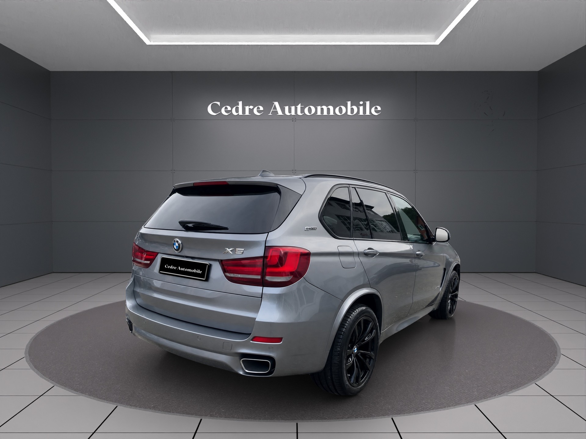 BMW X5 xDrive 40e iPerformance Pure M Sport Steptronic-showroom-element-3