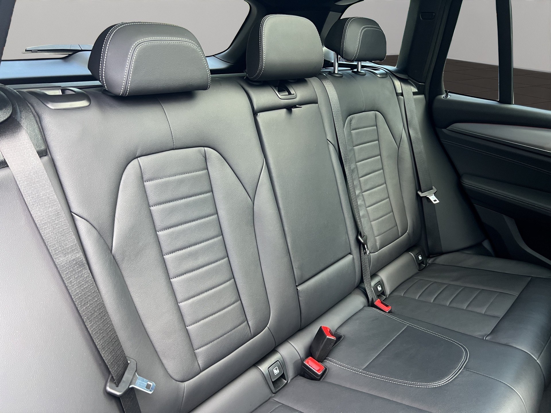 BMW X3 xDrive 48V 20d Pure M Sport Steptronic-image-21