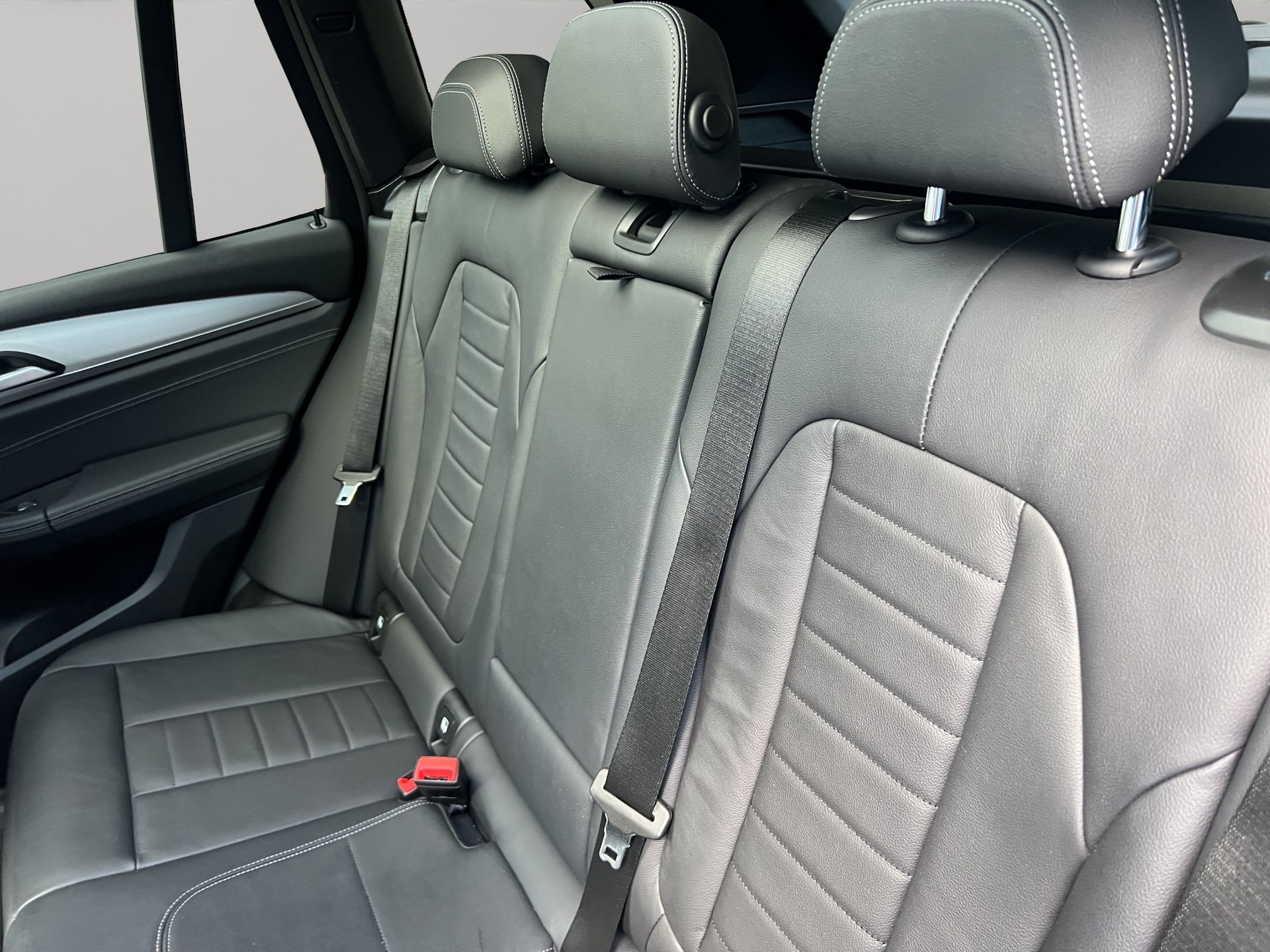 BMW X3 xDrive 48V 20d Pure M Sport Steptronic-image-18