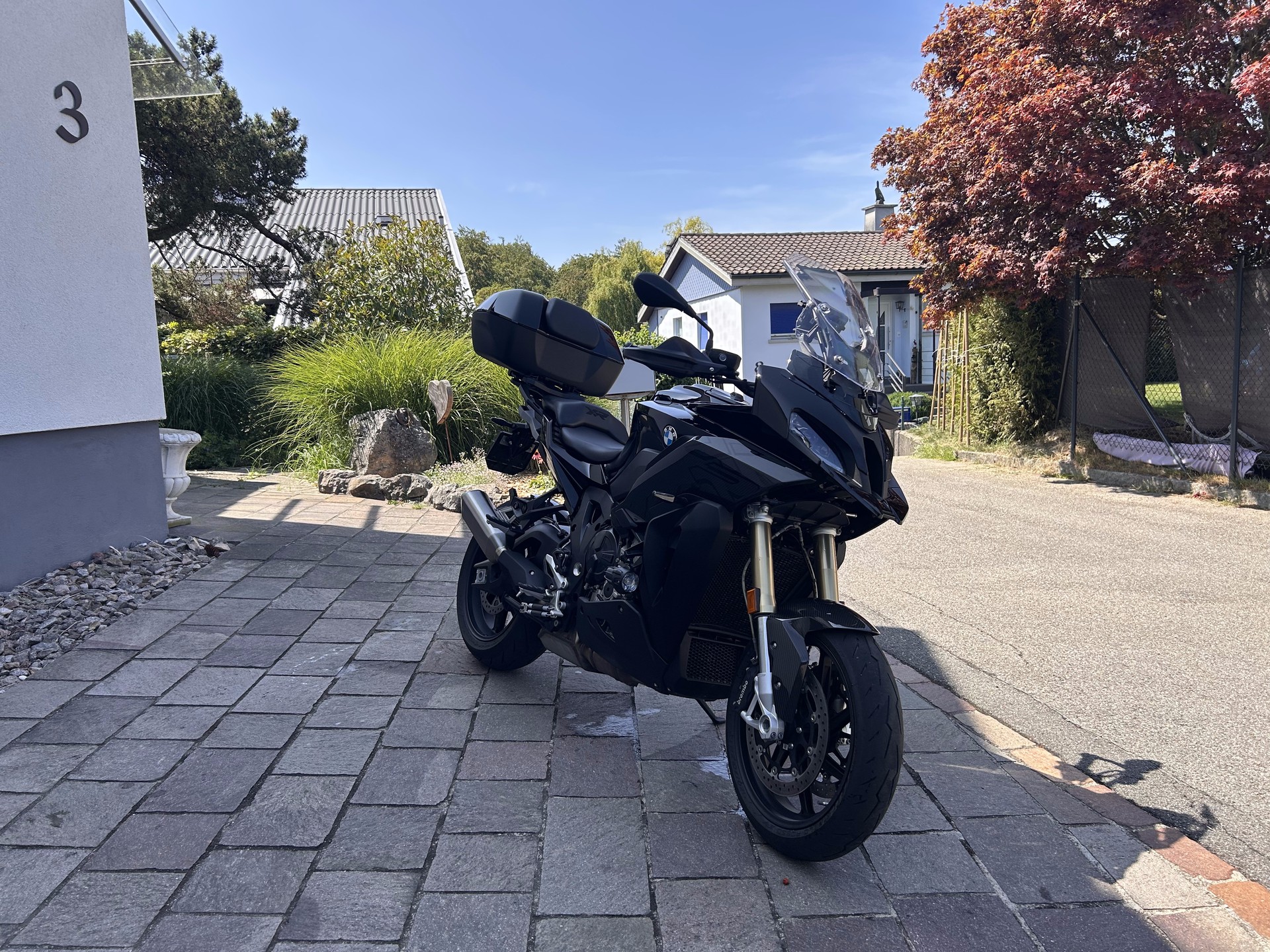 BMW S 1000 XR-image-1