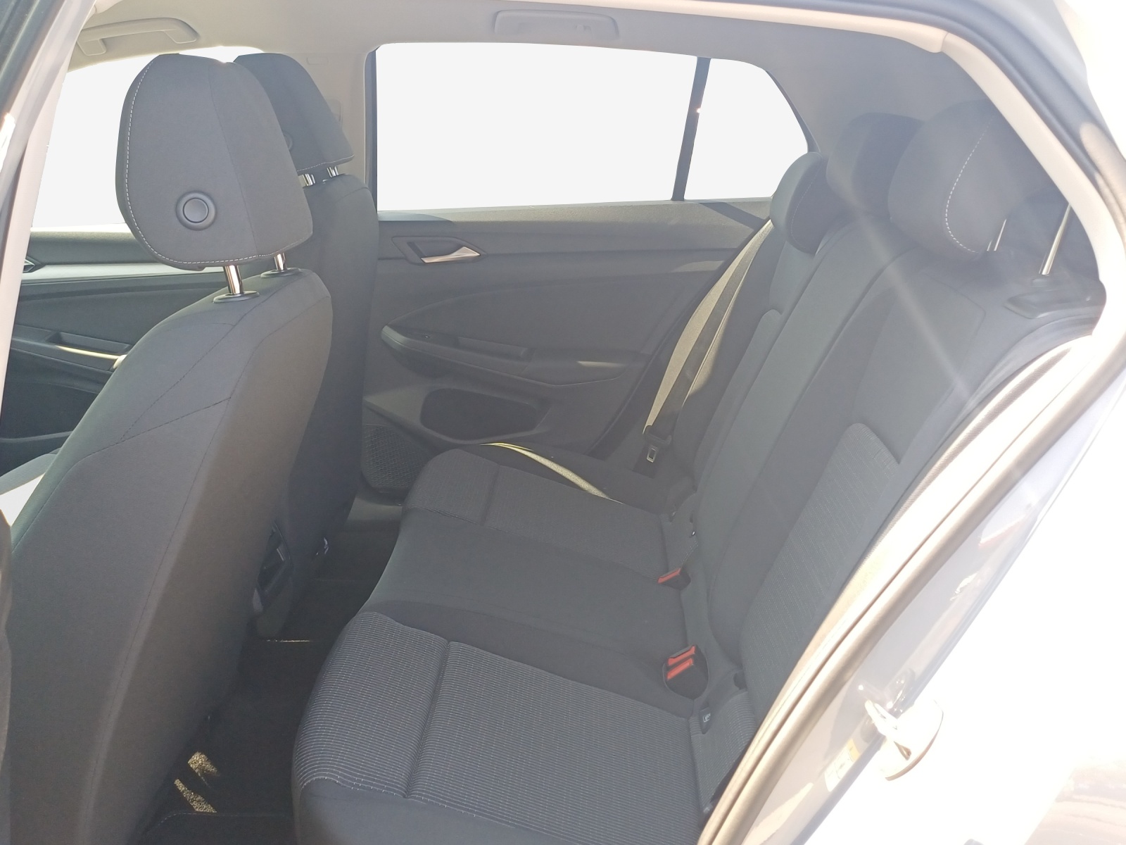 VW Golf Value 1.5eTSI 115PS-image-11