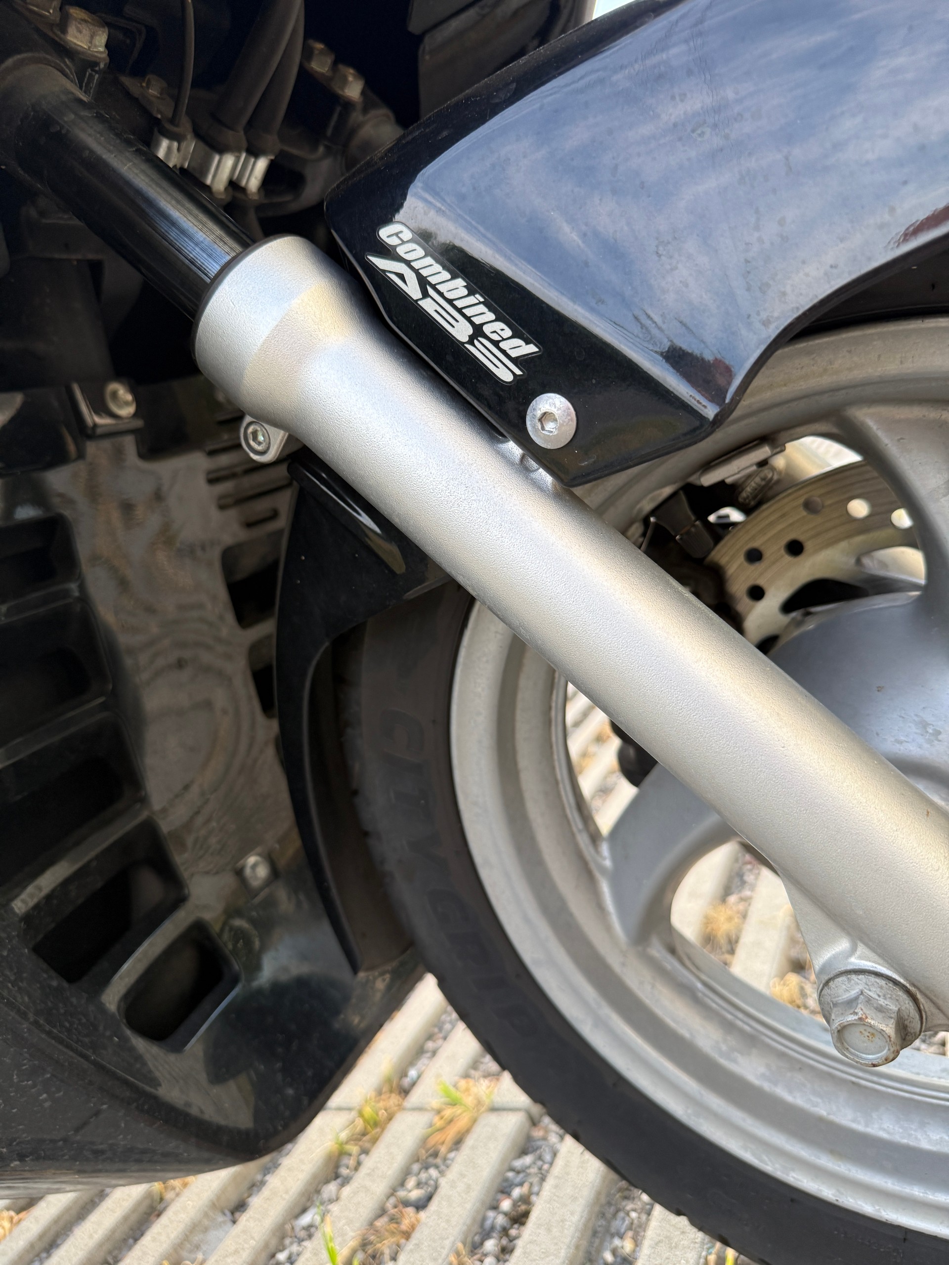 HONDA FES 125 S-Wing ABS-image-12