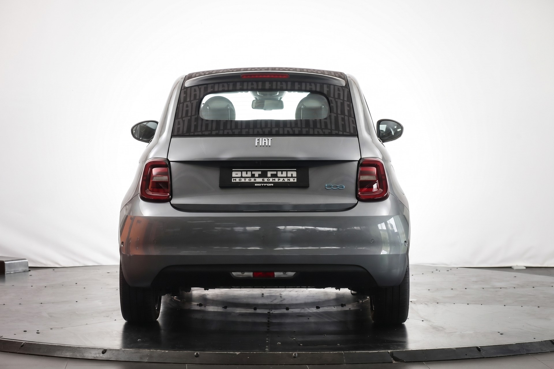 FIAT 500 C electric 87 kW La Prima By Bocelli-showroom-element-2