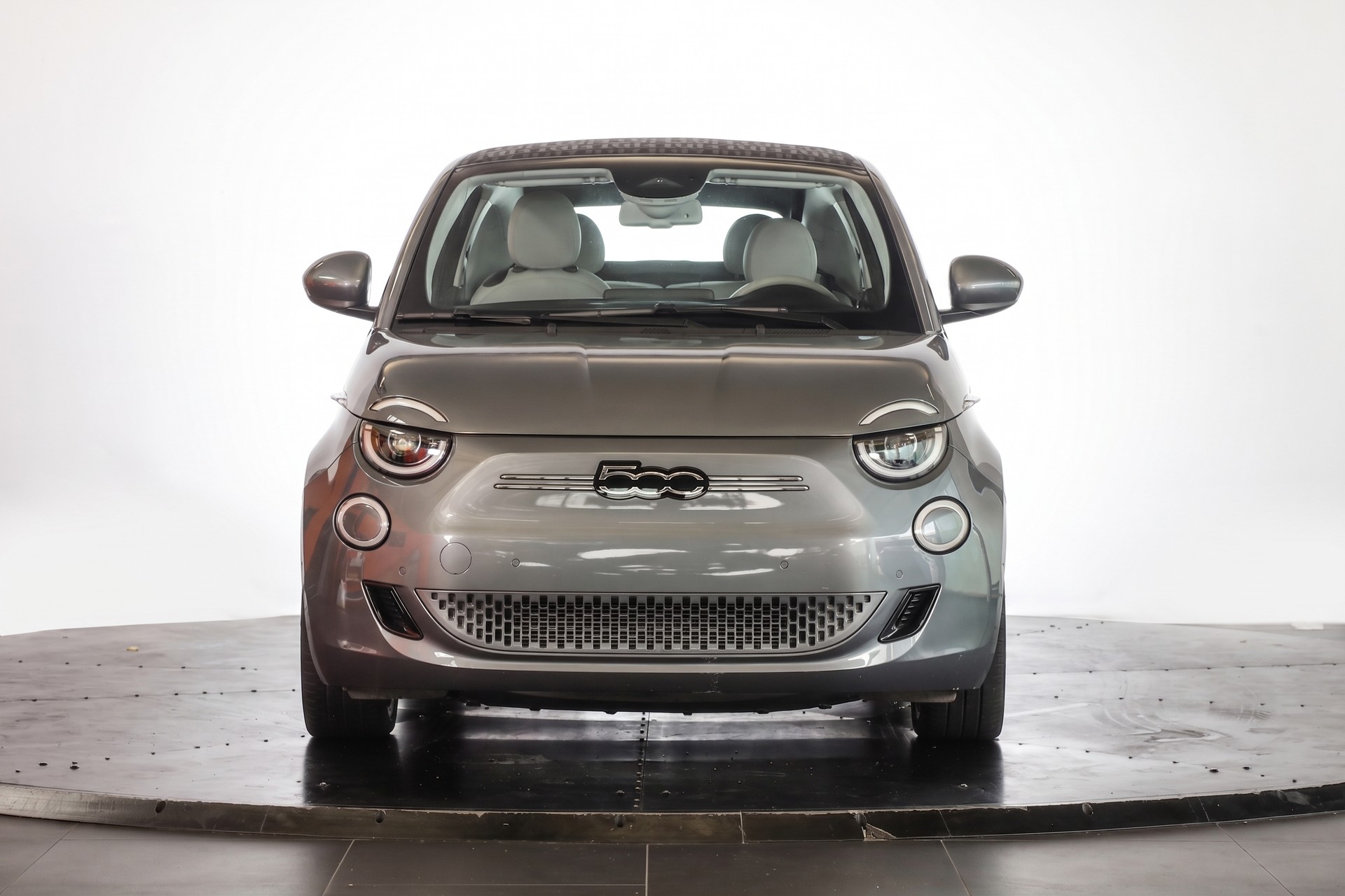FIAT 500 C electric 87 kW La Prima By Bocelli-showroom-element-1