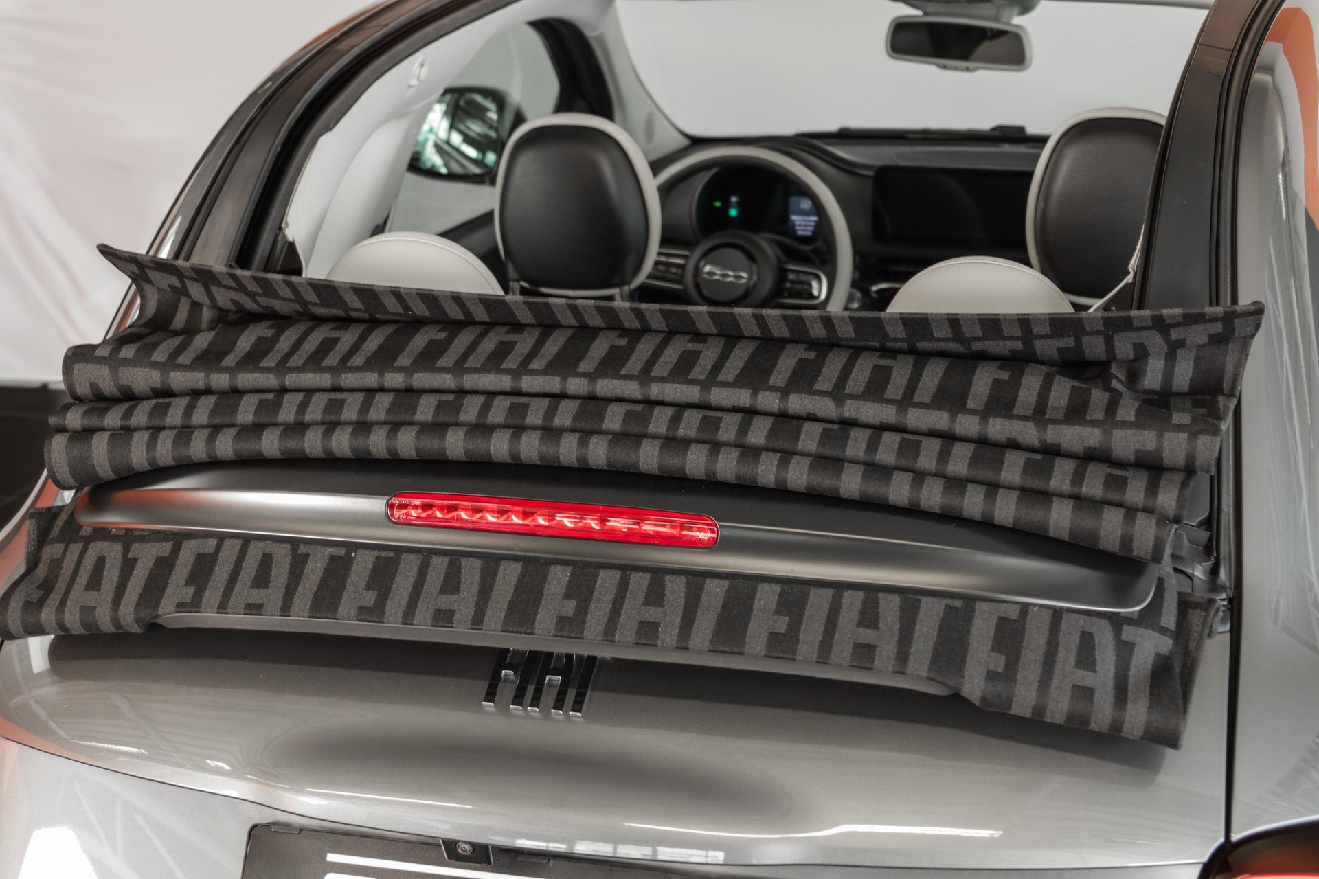 FIAT 500 C electric 87 kW La Prima By Bocelli-image-14