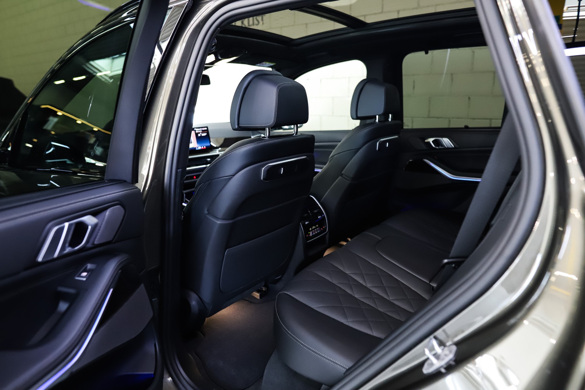 BMW X5 xDrive 48V 40d M Sport Steptronic *FACELIFT*-image-15