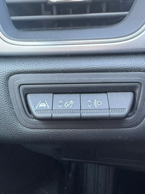 RENAULT Captur 1.3 TCe Techno EDC-image-17
