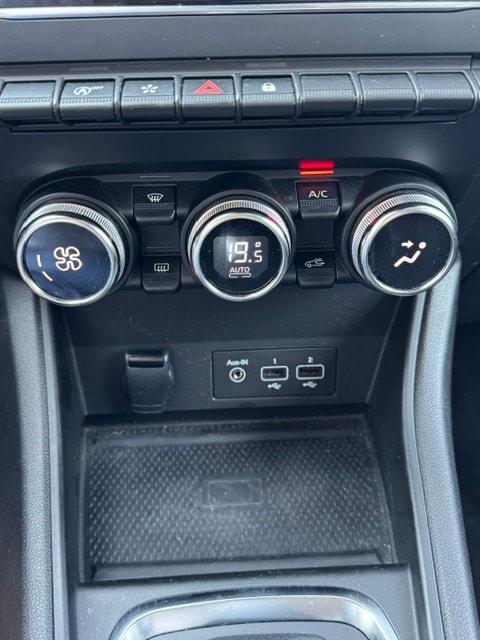 RENAULT Captur 1.3 TCe Techno EDC-image-14