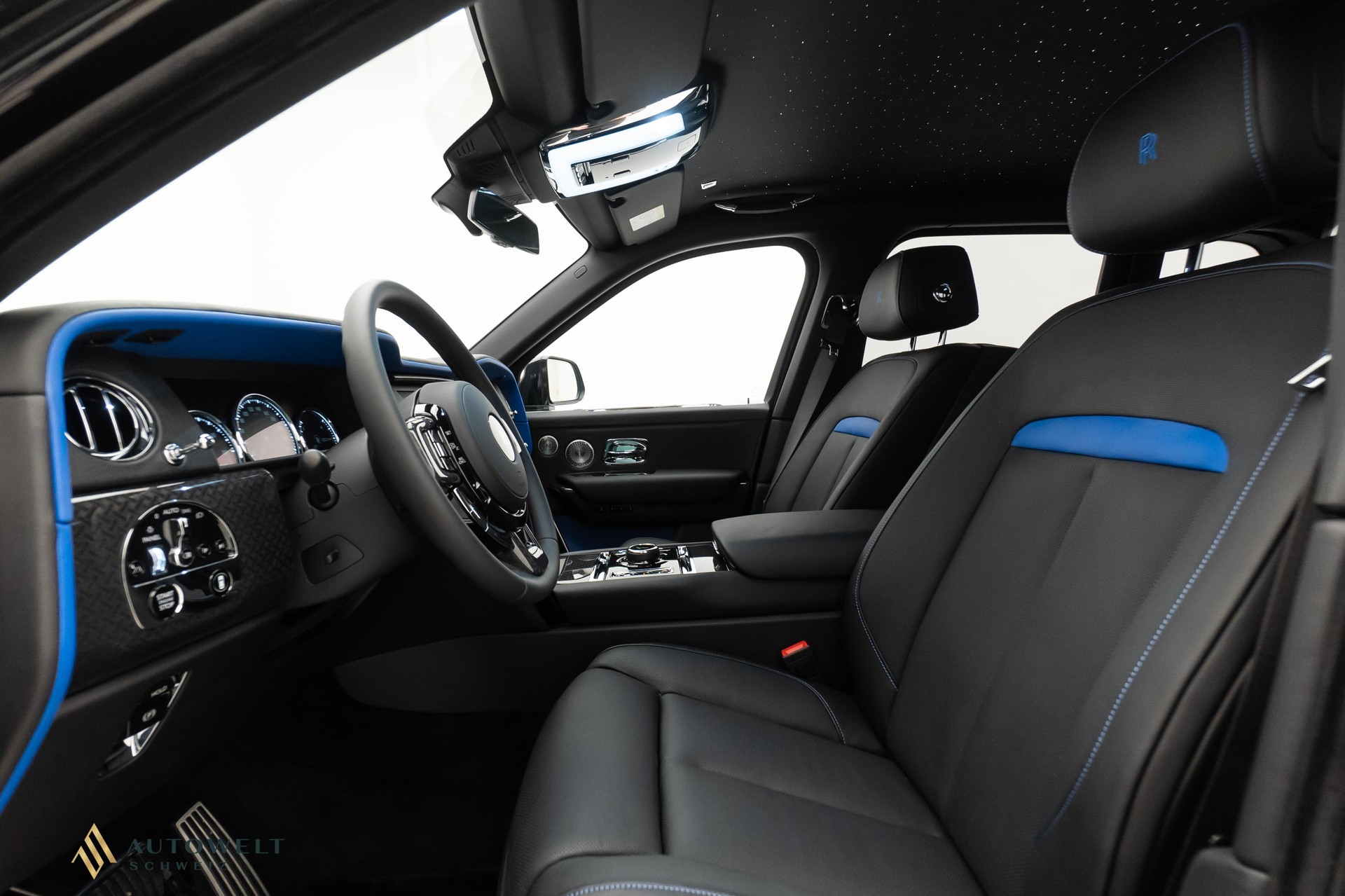 ROLLS-ROYCE Cullinan 6.7 V12 Black Badge-image-6
