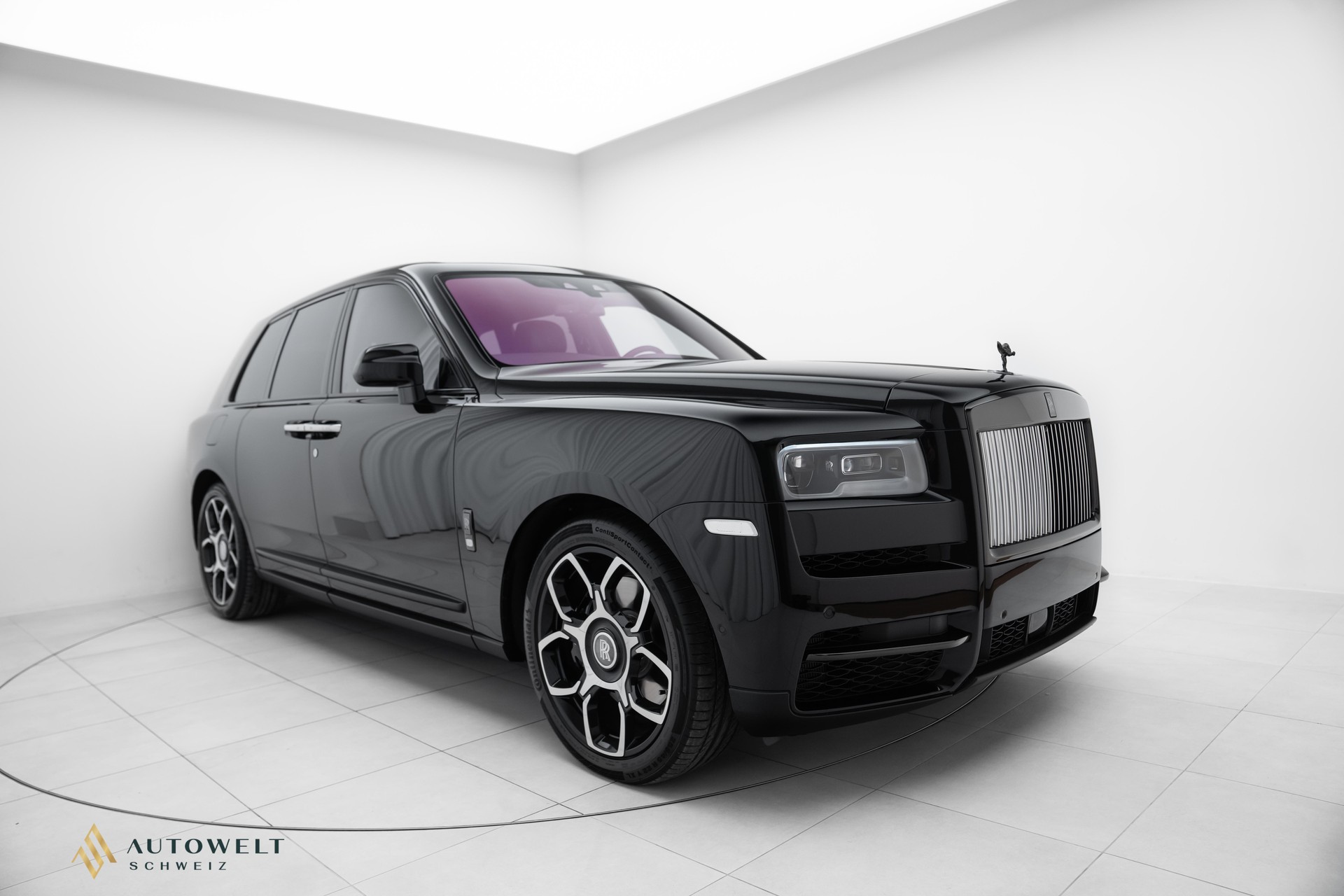 ROLLS-ROYCE Cullinan 6.7 V12 Black Badge