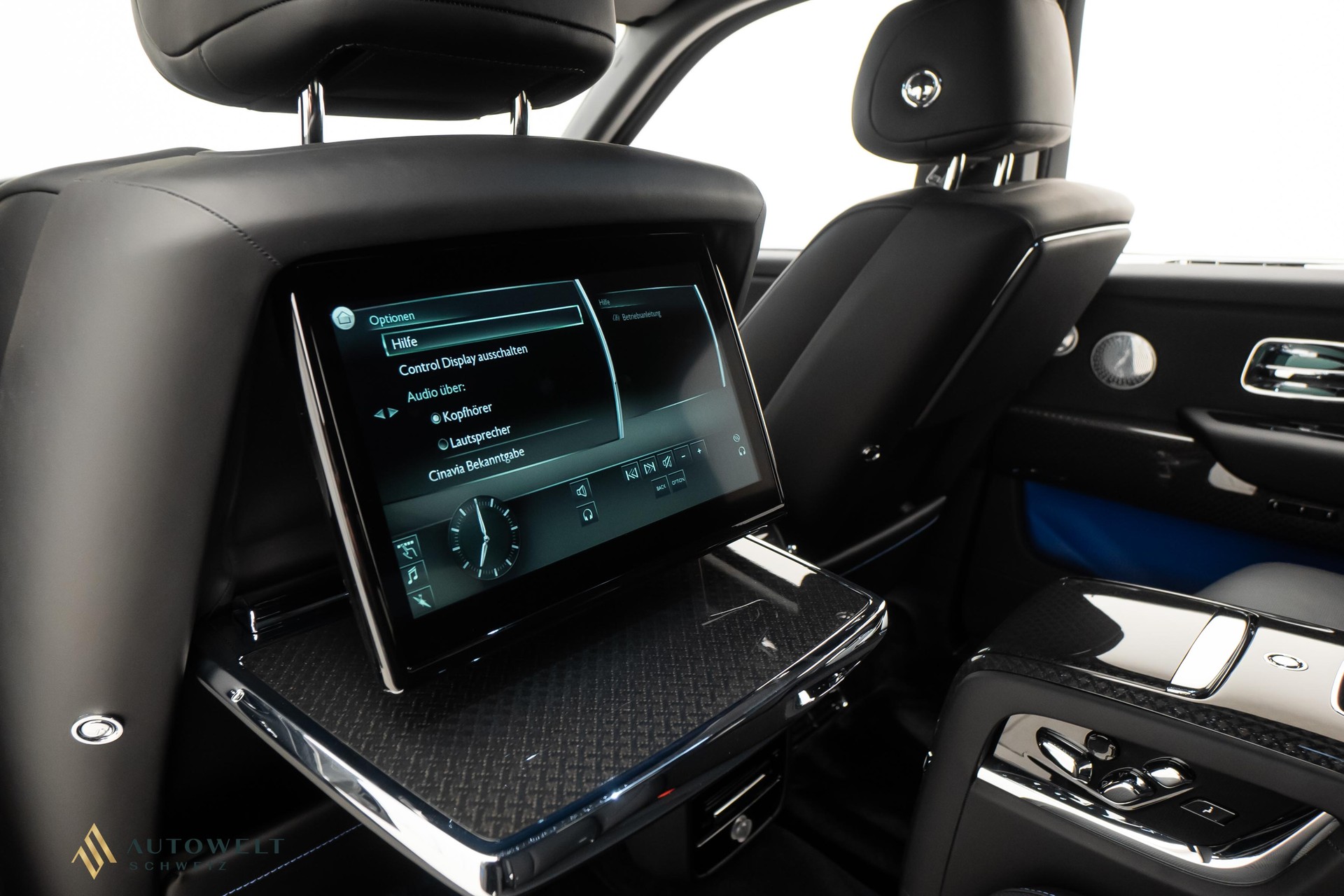 ROLLS-ROYCE Cullinan 6.7 V12 Black Badge-image-11
