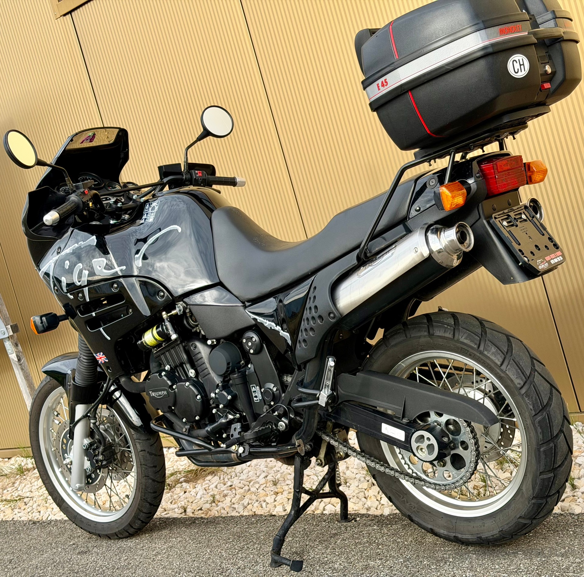 TRIUMPH Tiger 900-image-11