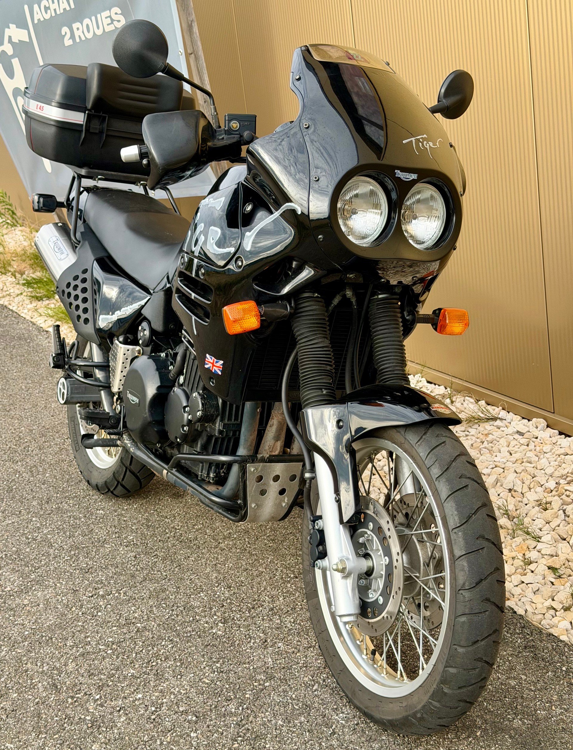 TRIUMPH Tiger 900-image-0