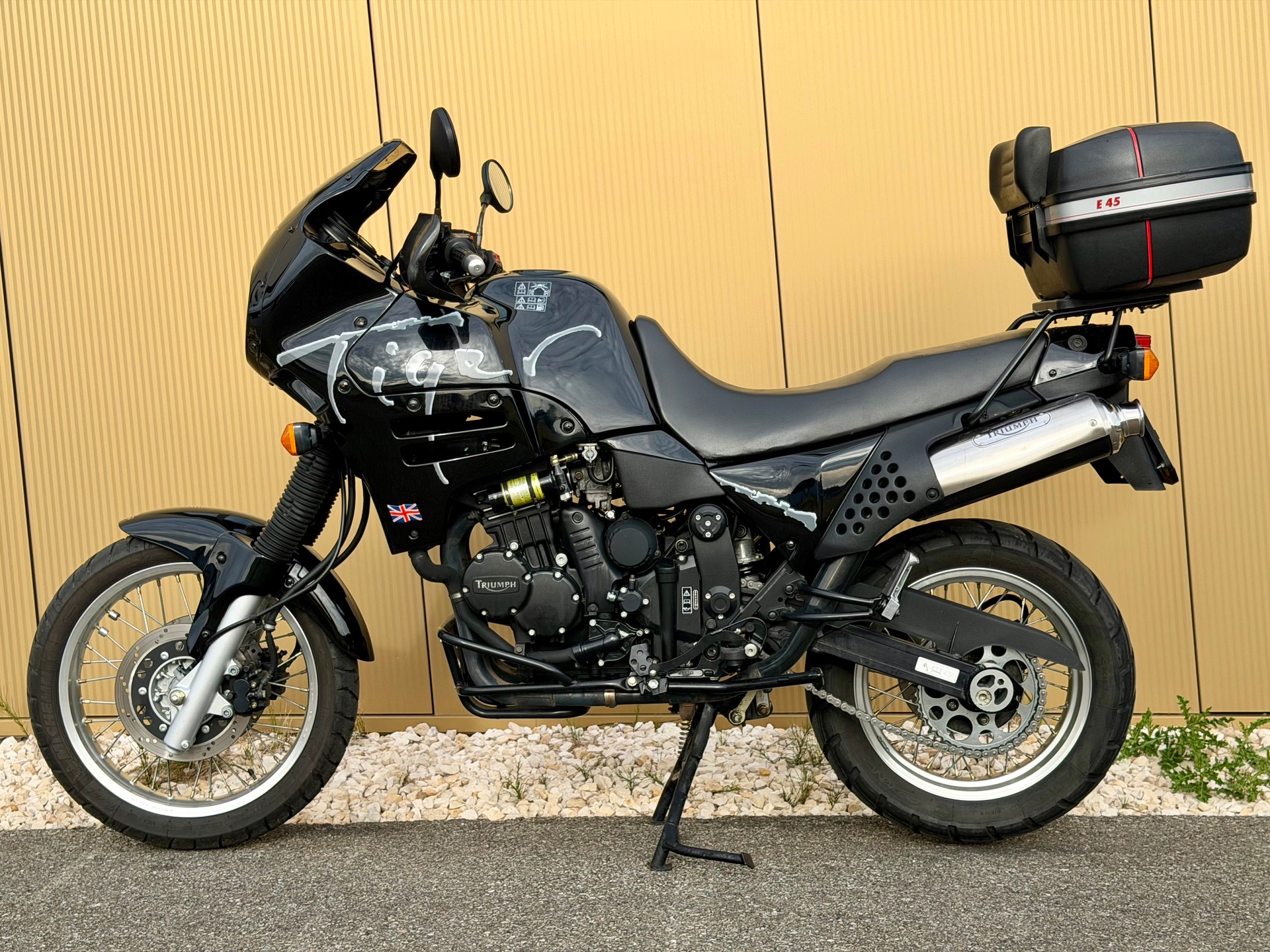 TRIUMPH Tiger 900-image-10
