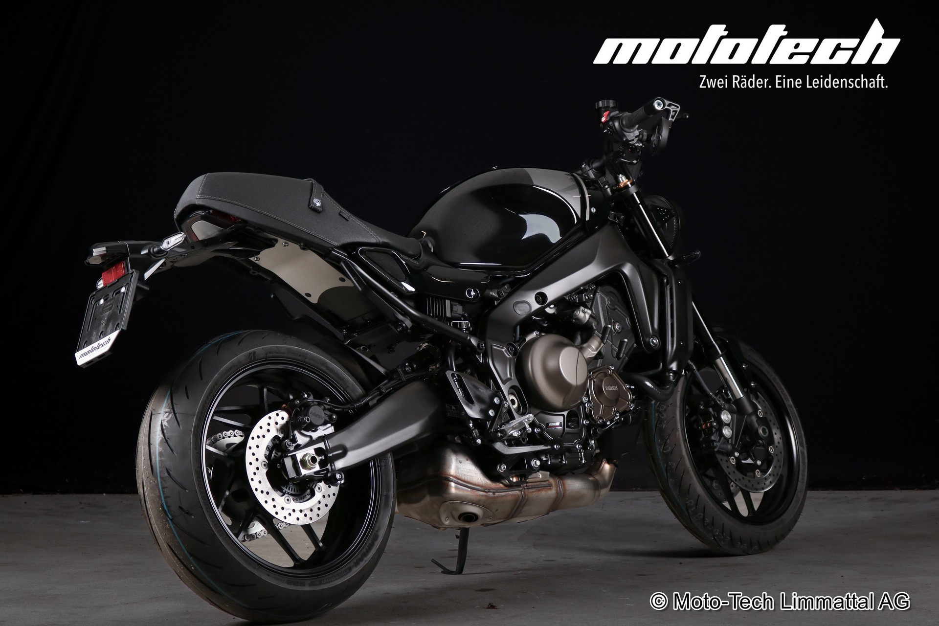 YAMAHA XSR 900-image-2
