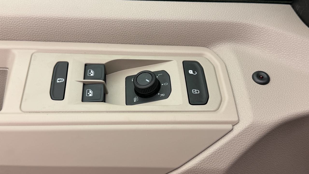 VW Multivan 1.5 eHybrid Life 4Motion DSG-image-8
