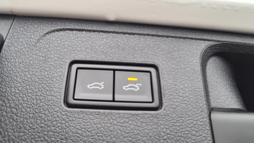 VW Passat 2.0 TDI BMT Elegance DSG ** Alcantara-Leder ** Gr-Navi ** RF-Kamera ** ** Abstandsregelsysteme ** Modell 2022 **-image-8