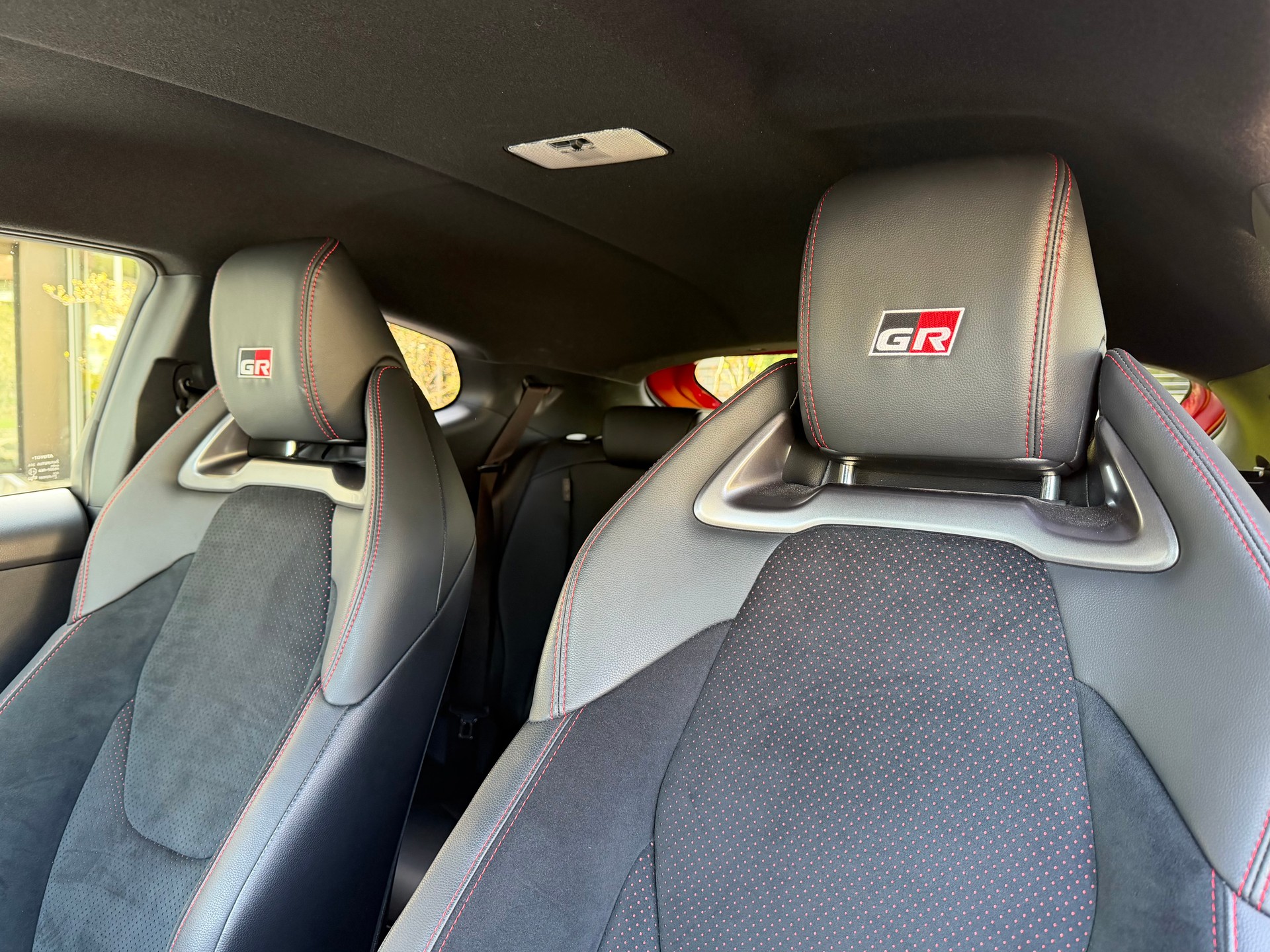 TOYOTA Yaris 1.6 GR Turbo Sport 4x4 UNIKAT *Top-Ausstattung*Circuit Pack*Garantie*-image-7