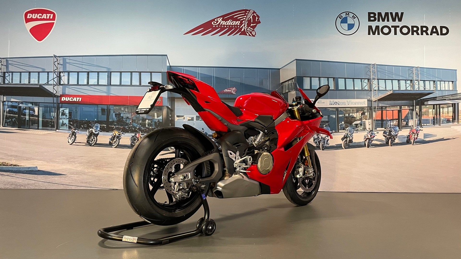 DUCATI Panigale V4 S-image-4