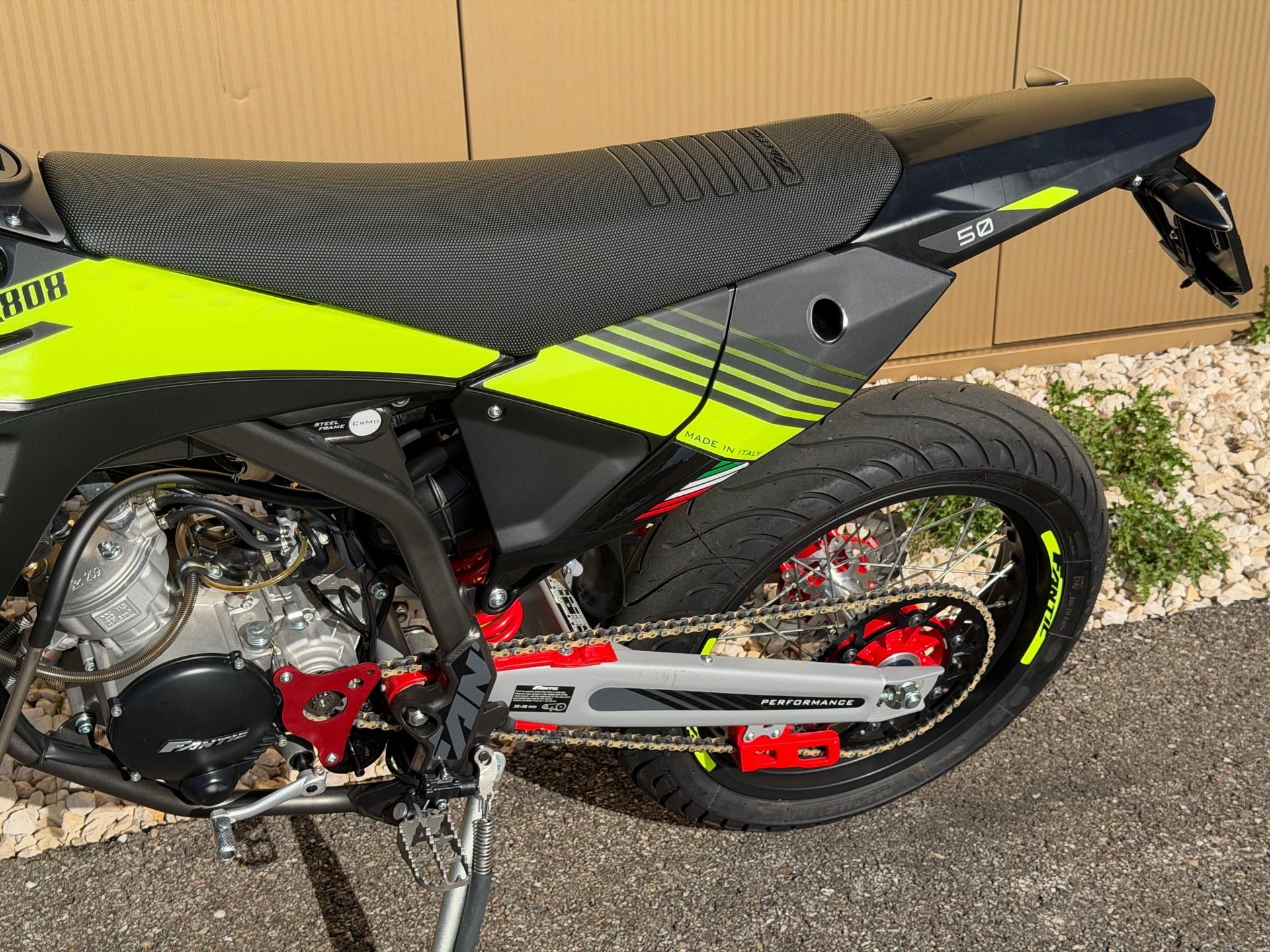 FANTIC Motard 50 Performance PLAQUE JAUNE 45 KM/H-image-14