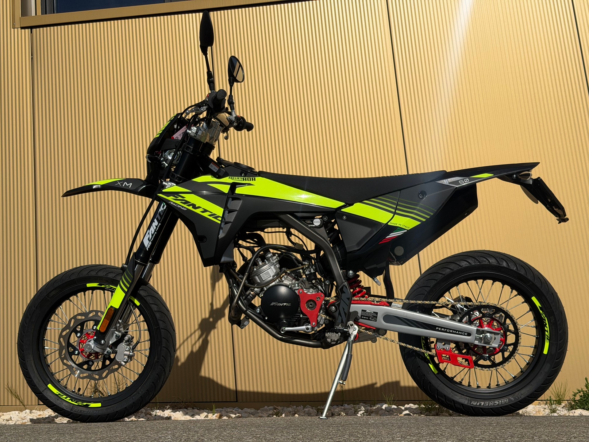 FANTIC Motard 50 Performance PLAQUE JAUNE 45 KM/H-image-10