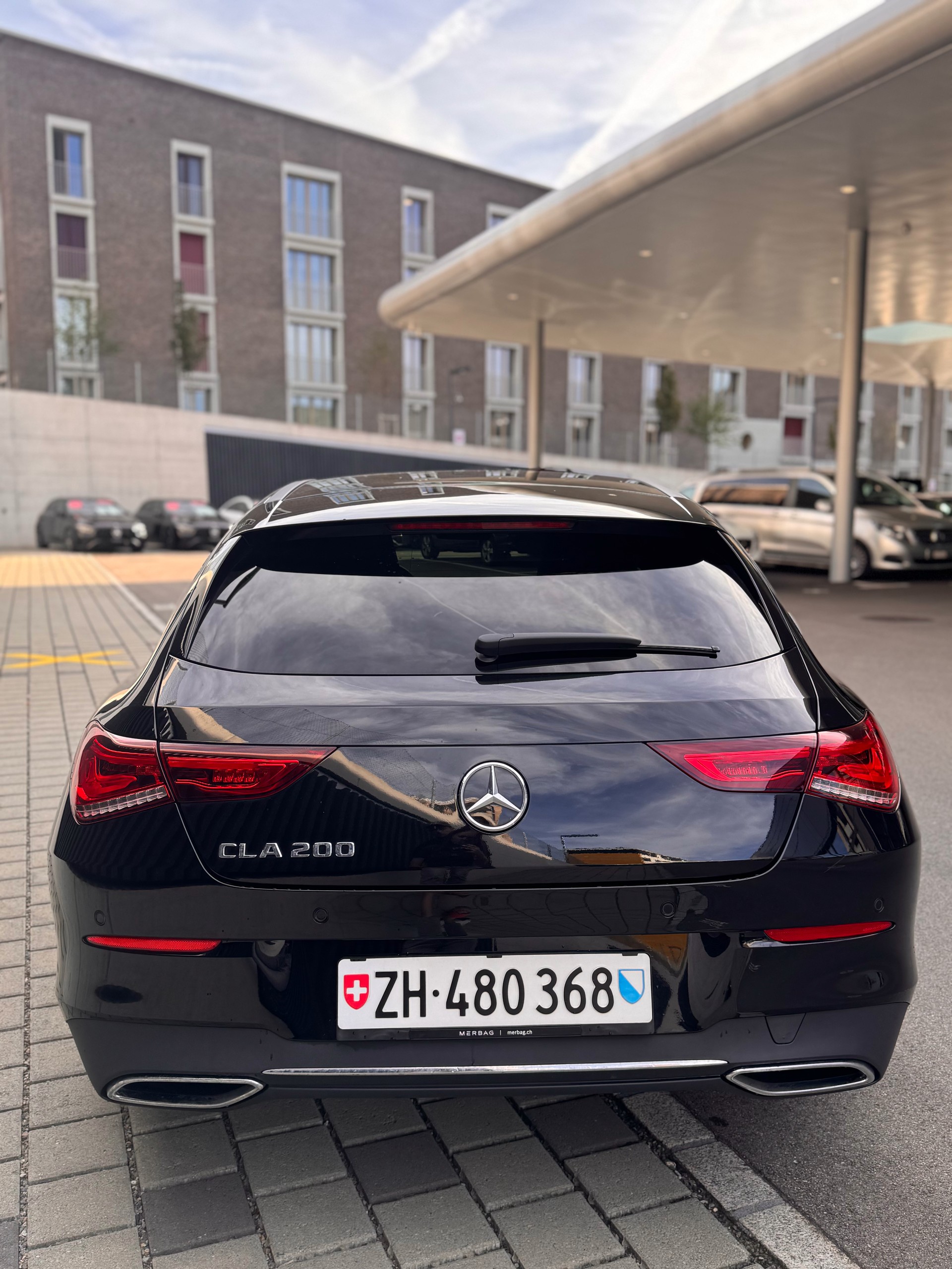 MERCEDES-BENZ CLA 200 Progressive-image-4