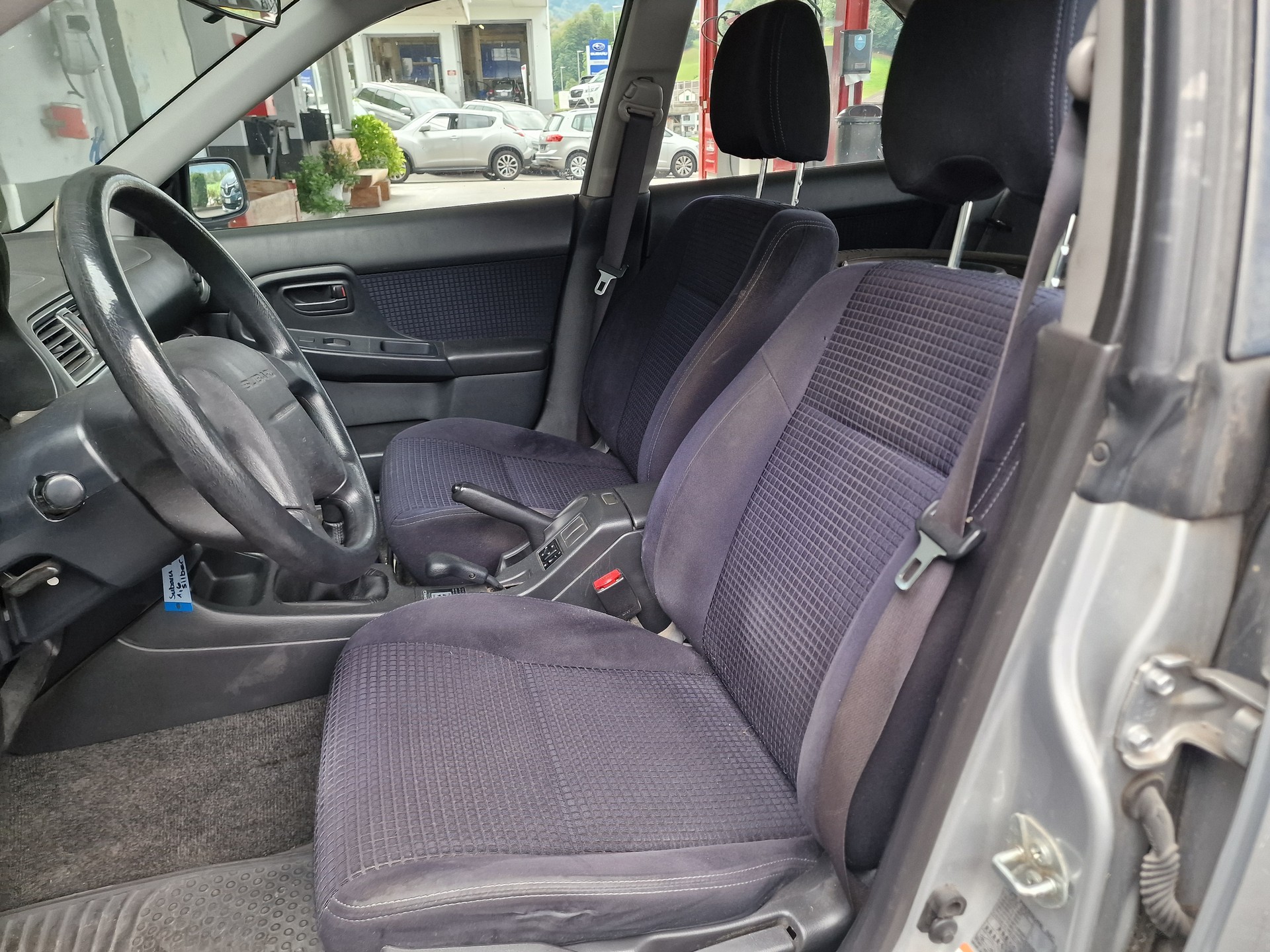 SUBARU Impreza 1.6 ab Platz 8x neuwertige Rad-image-4