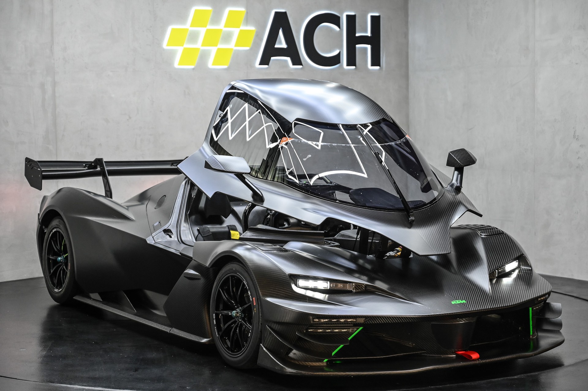 KTM X-BOW GT2-showroom-element-3