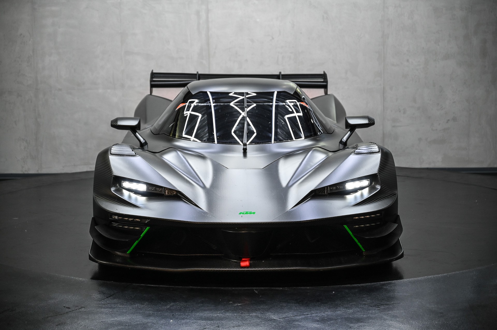 KTM X-BOW GT2-showroom-element-1