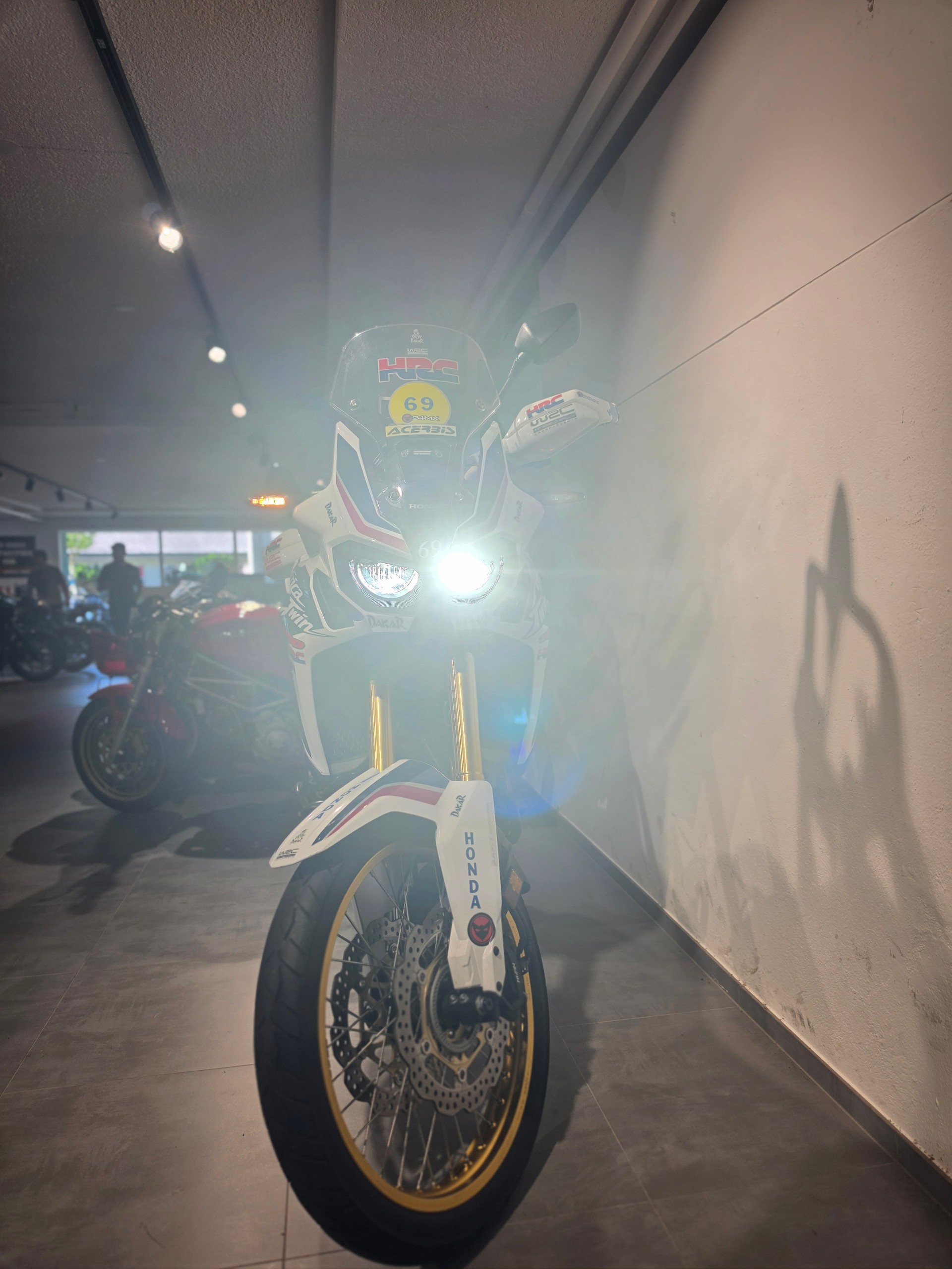 HONDA CRF 1000AD DTC Dakar Africa Twin-image-1