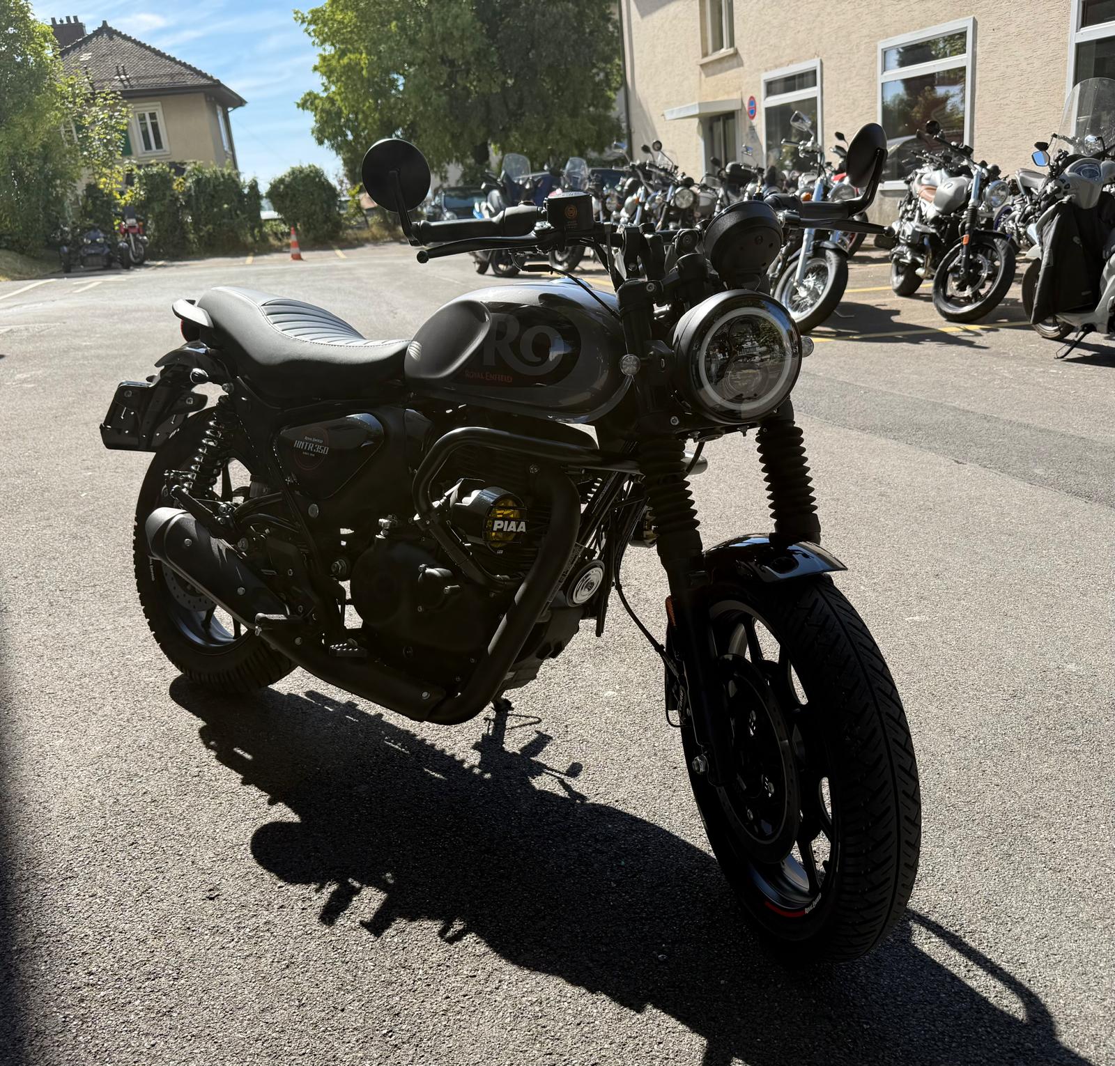 ROYAL ENFIELD Hntr 350 Dapper-image-1