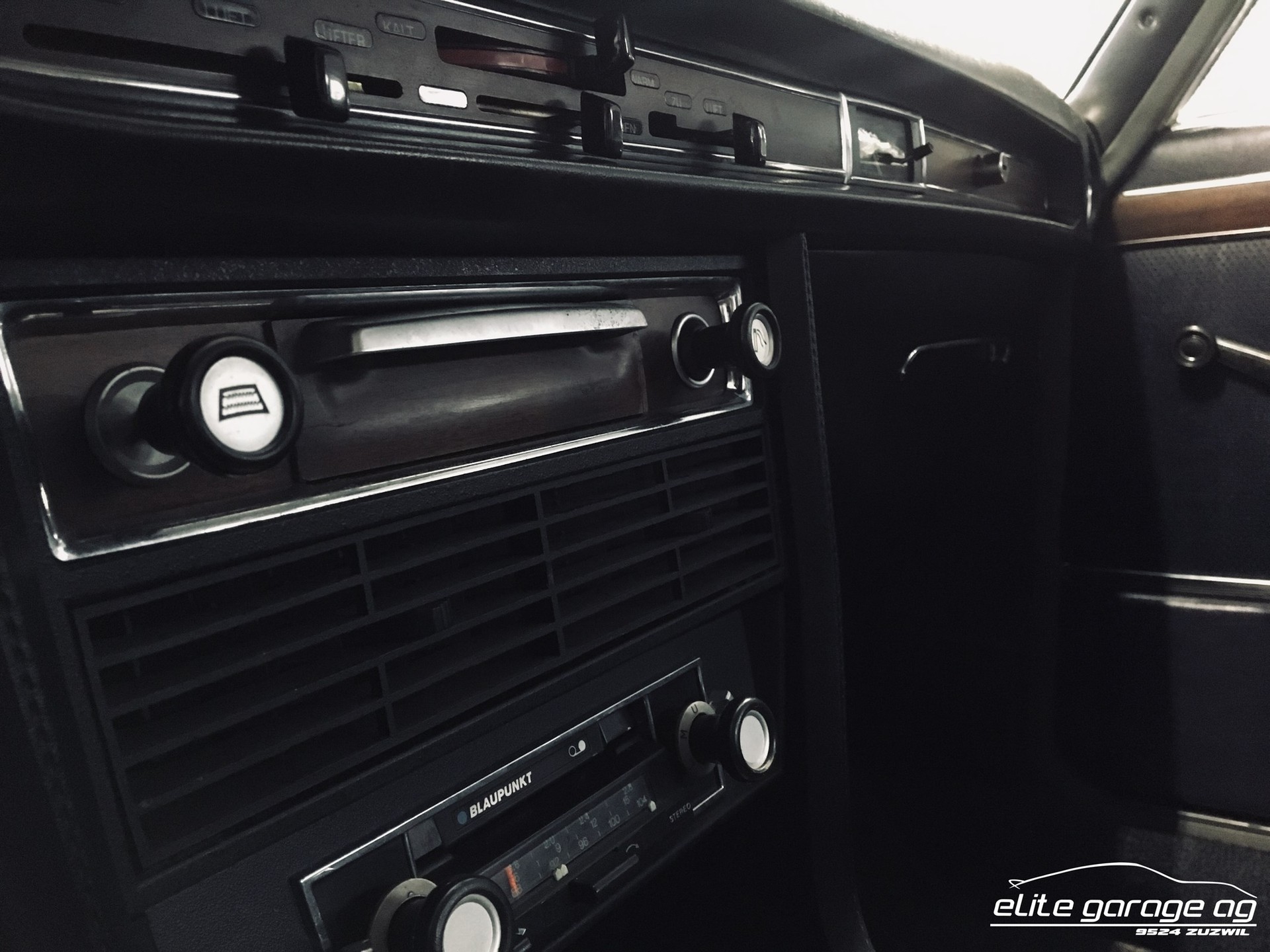 BMW 3.0 S-image-10