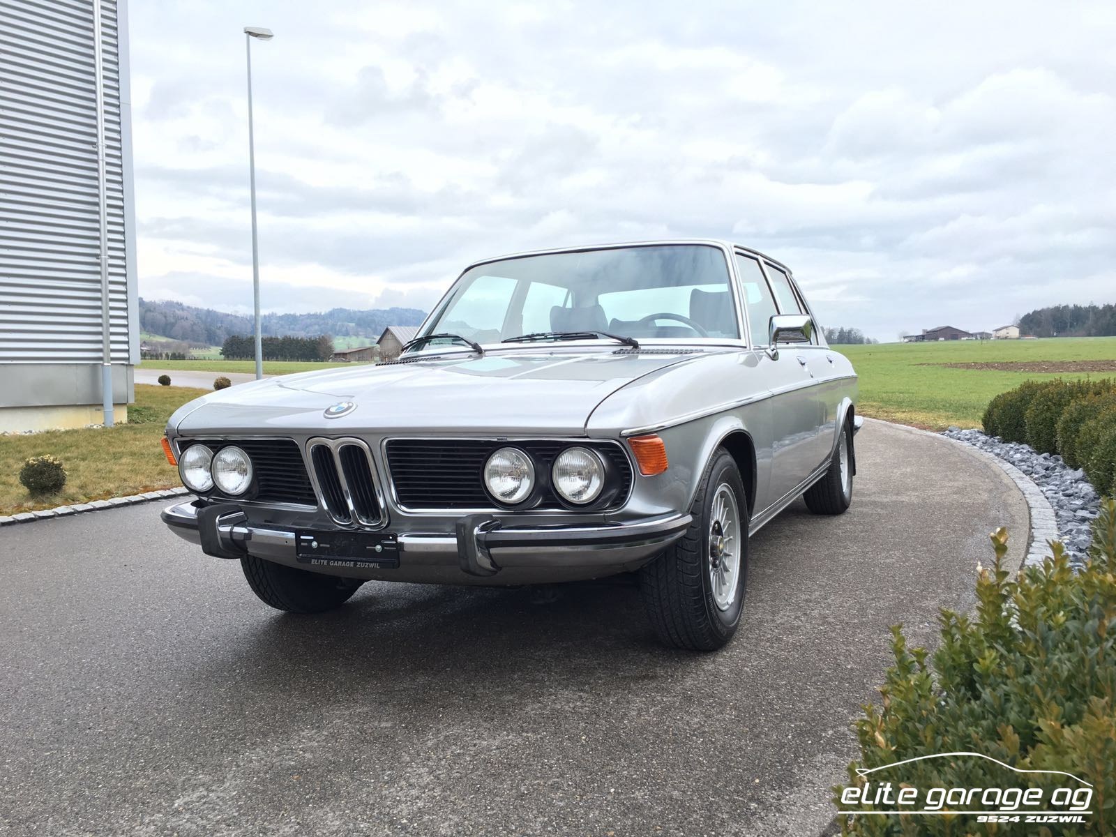 BMW 3.0 S-image-2