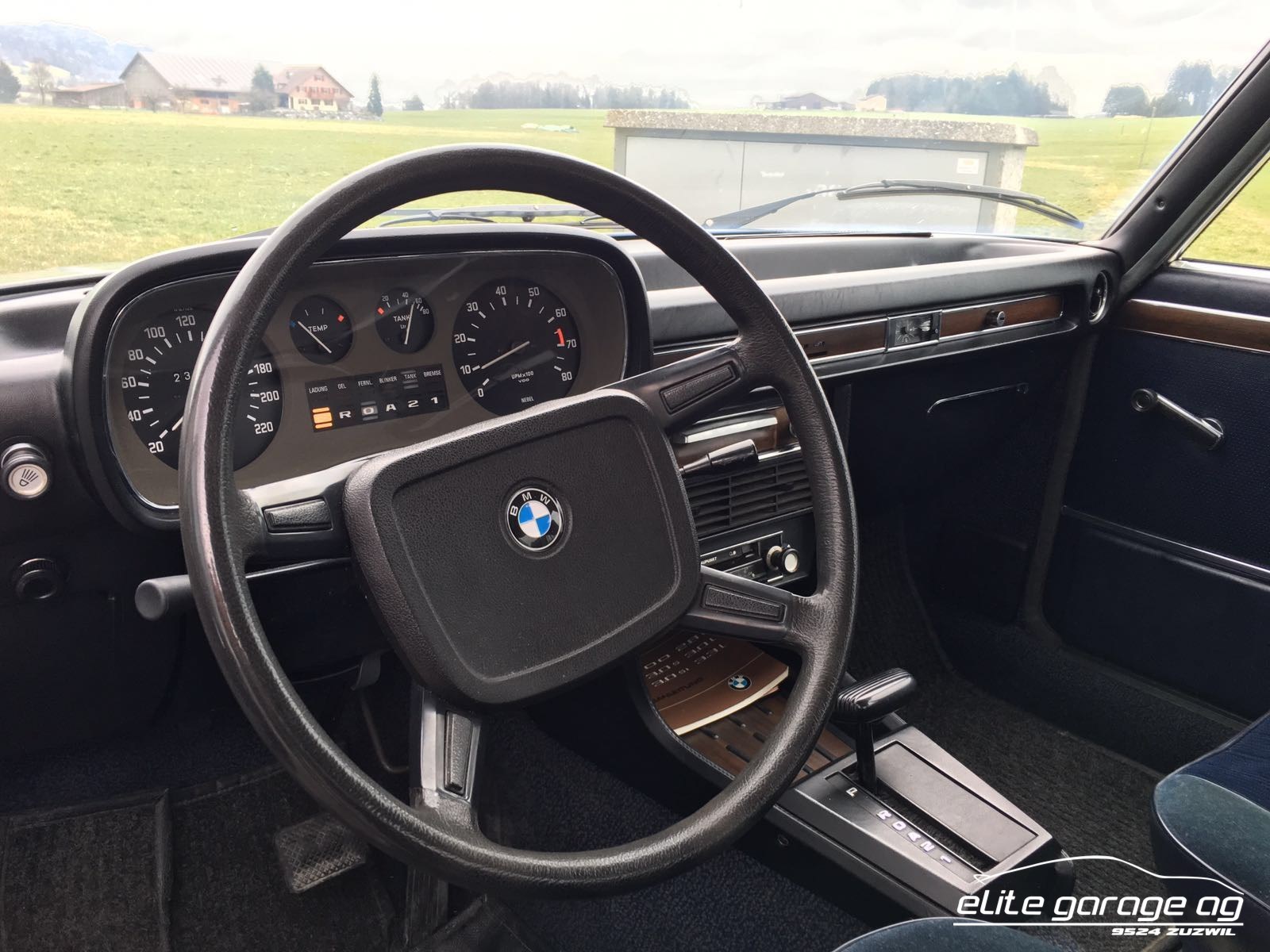 BMW 3.0 S-image-4