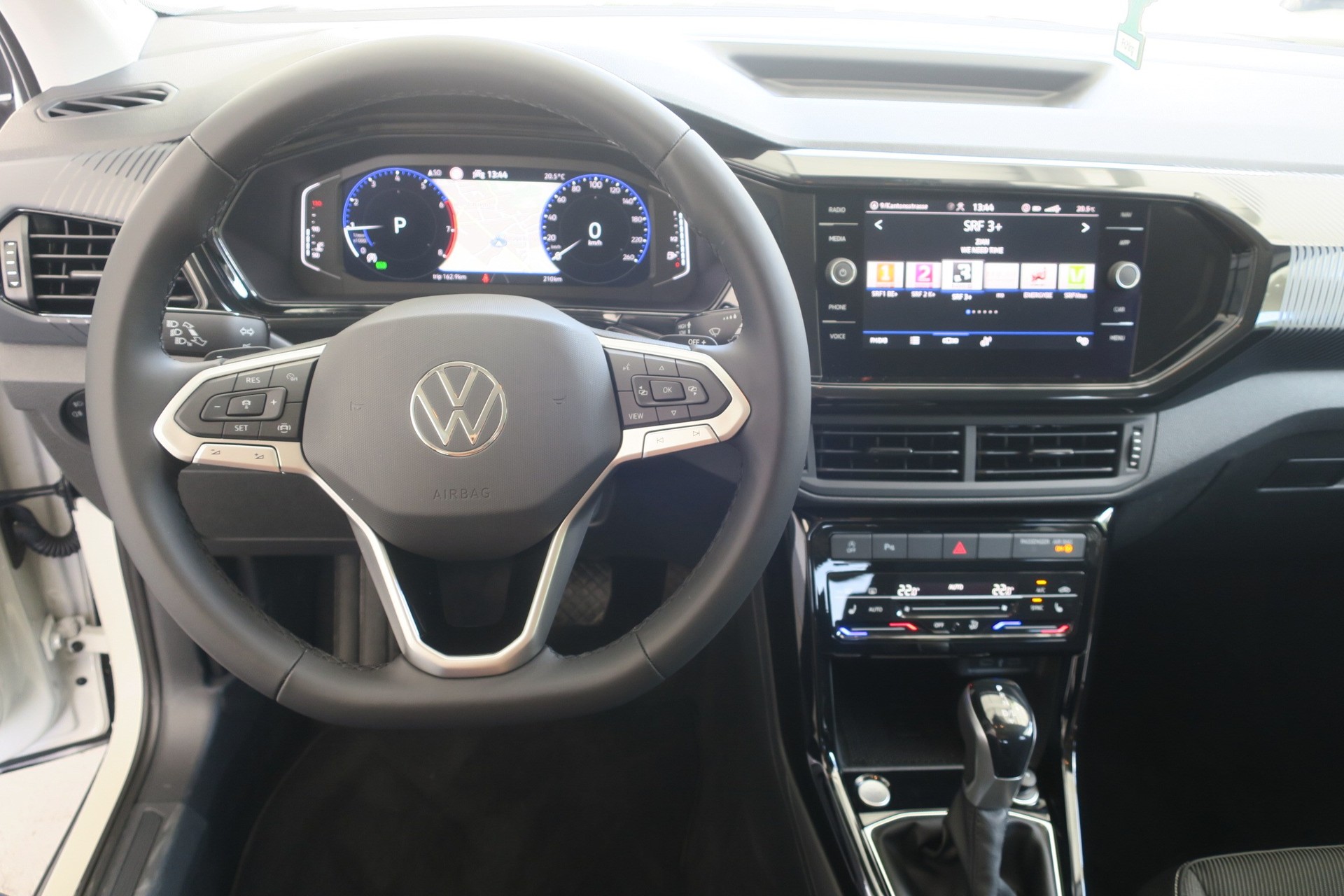 VW T-Cross 1.0 TSI Life DSG-showroom-element-1