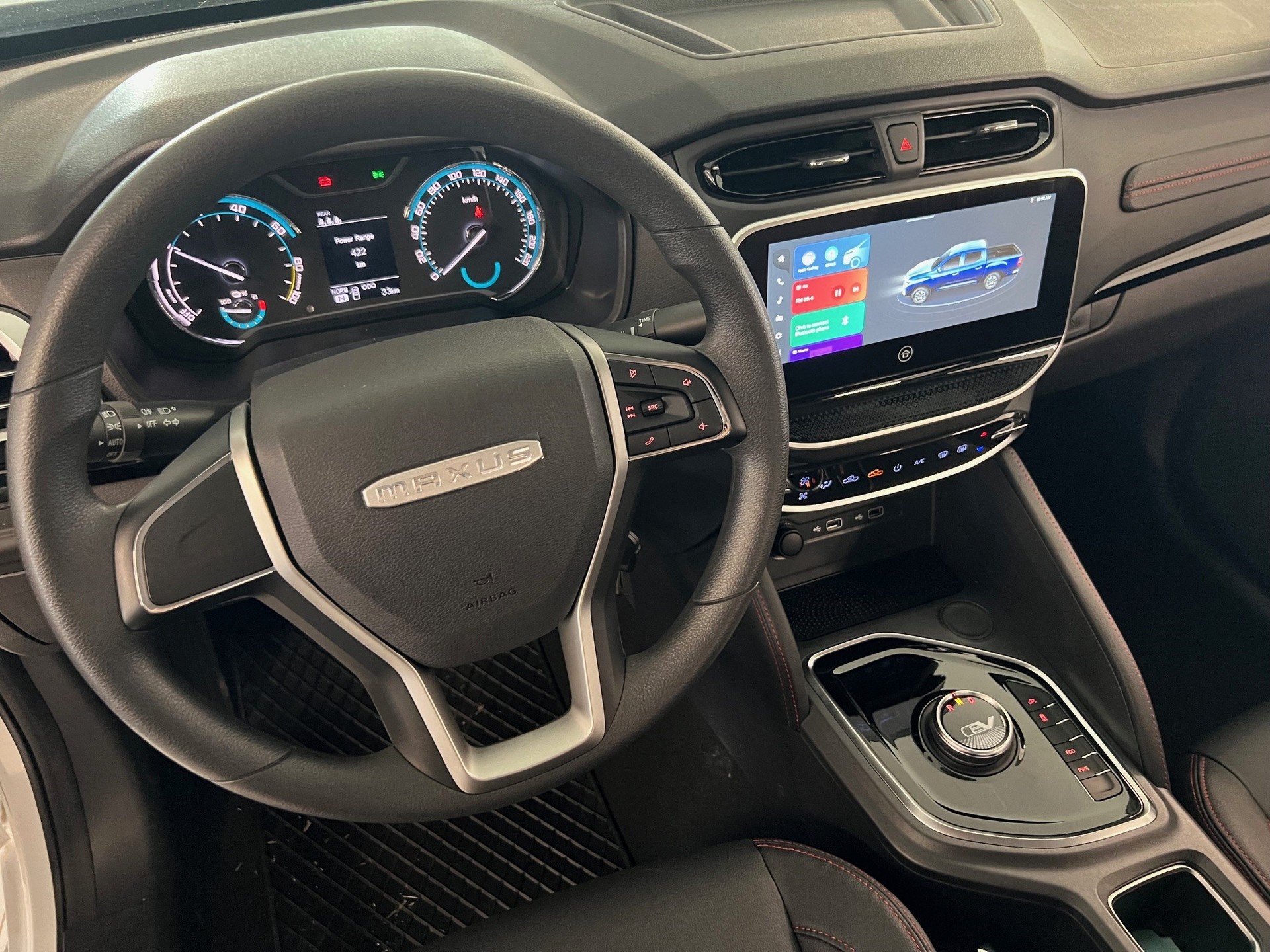 MAXUS T90 EV-image-10