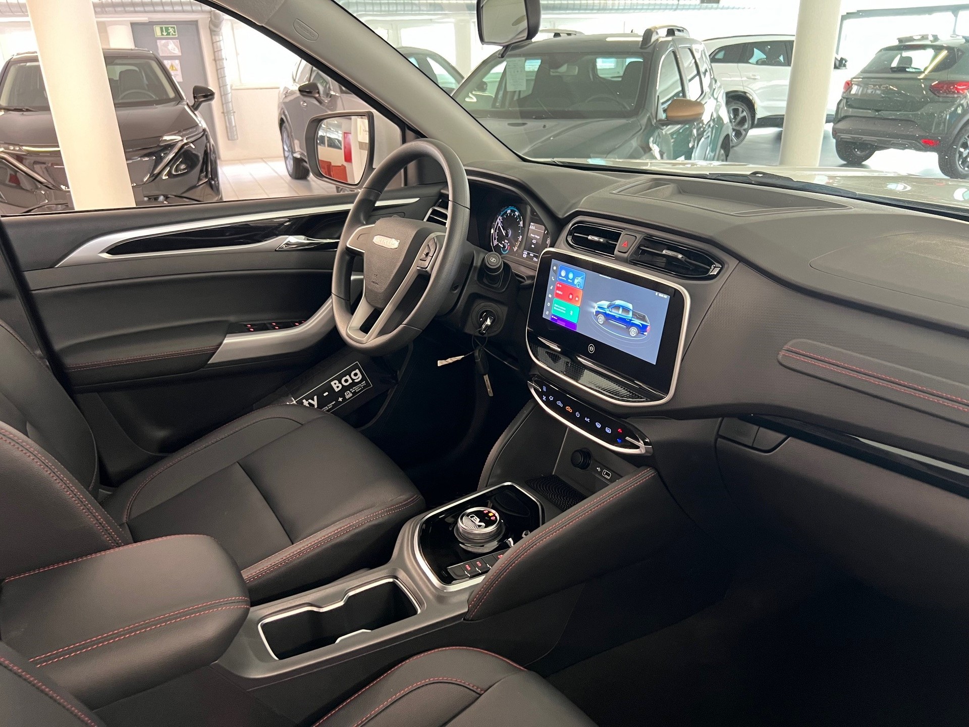 MAXUS T90 EV-image-12