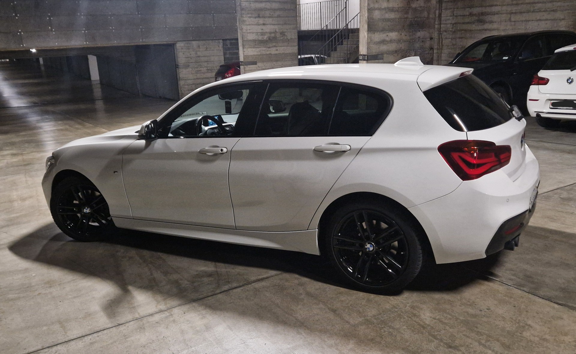 BMW 125i Edition M Sport Steptronic-image-1